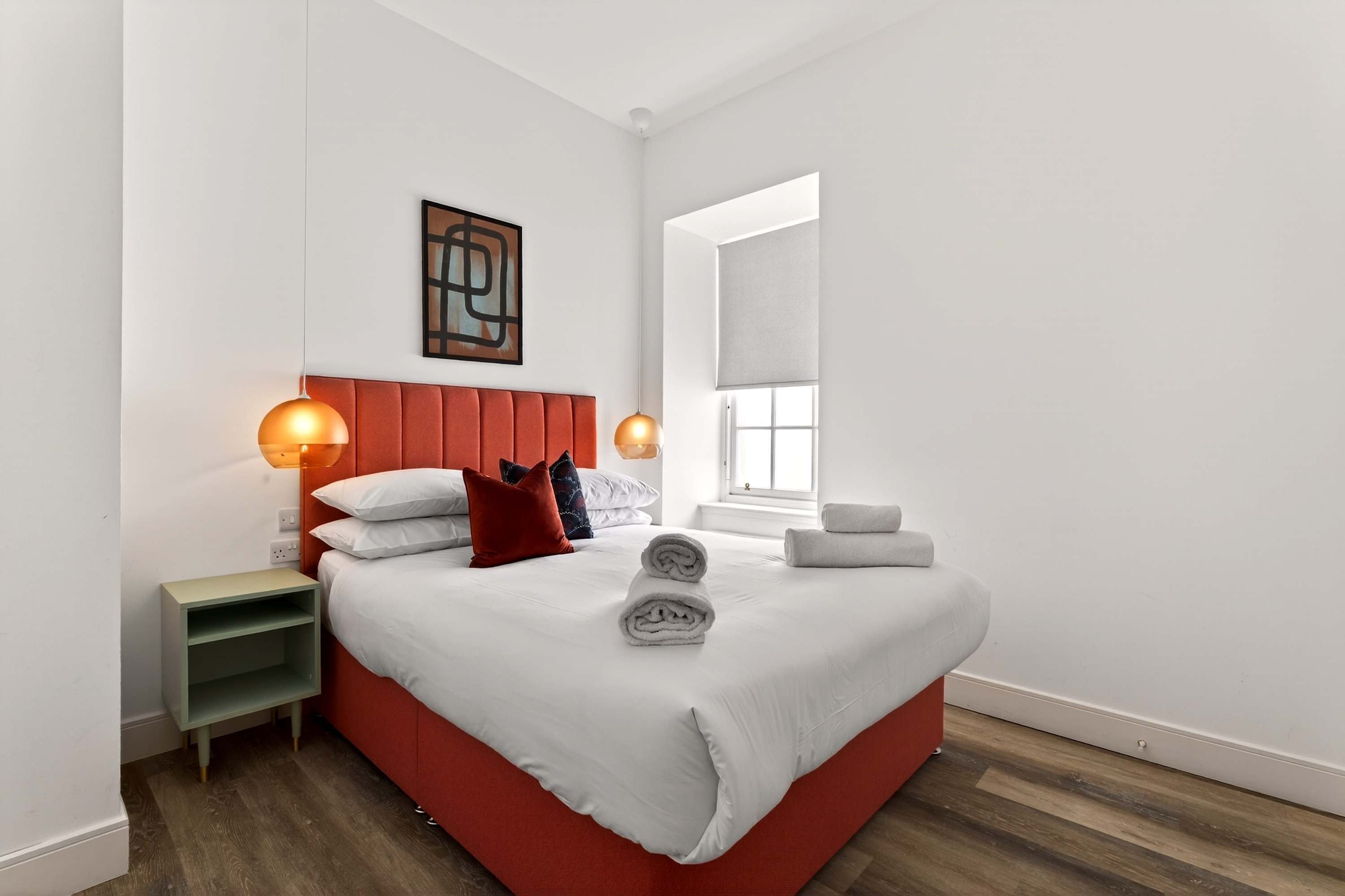 View Modern City Apartment Just off Buchanan St in Bath Street 20 G2 1HB Modern City Apartment Just off Buchanan St in Bath Street 20 G2 1HB - Property image 12 - VivreStays
