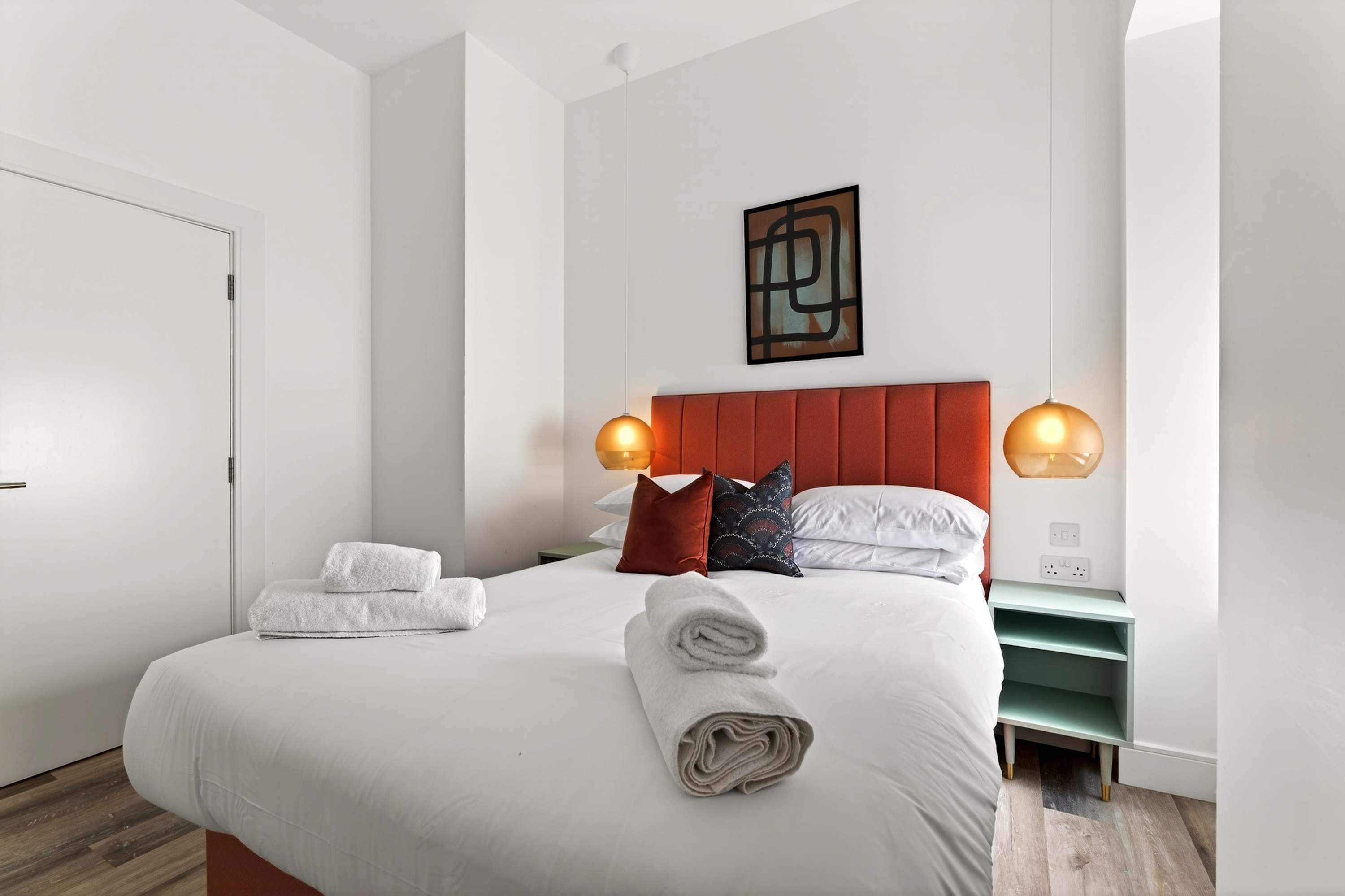 View Modern City Apartment Just off Buchanan St in Bath Street 20 G2 1HB Modern City Apartment Just off Buchanan St in Bath Street 20 G2 1HB - Property image 15 - VivreStays
