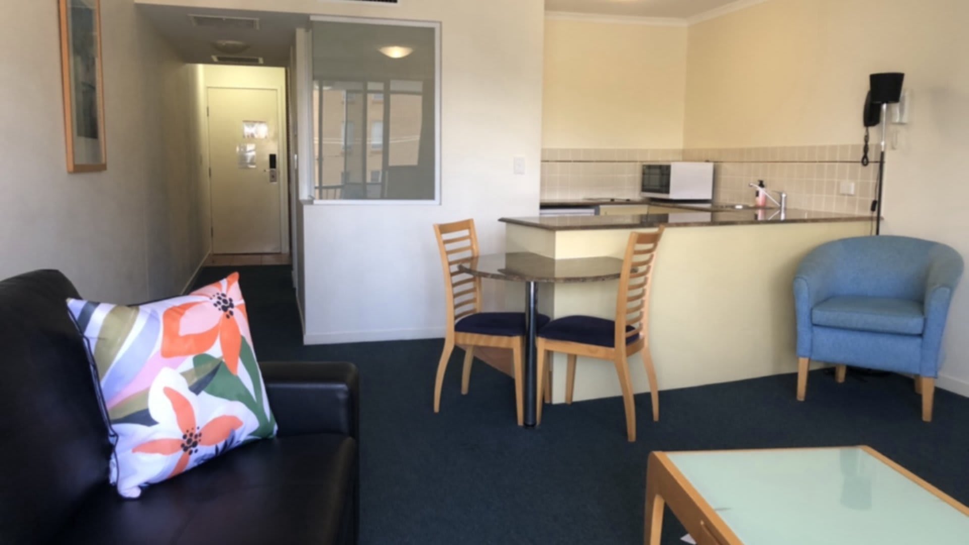 Grand Pacific U55  Beachfront 1 Bedroom