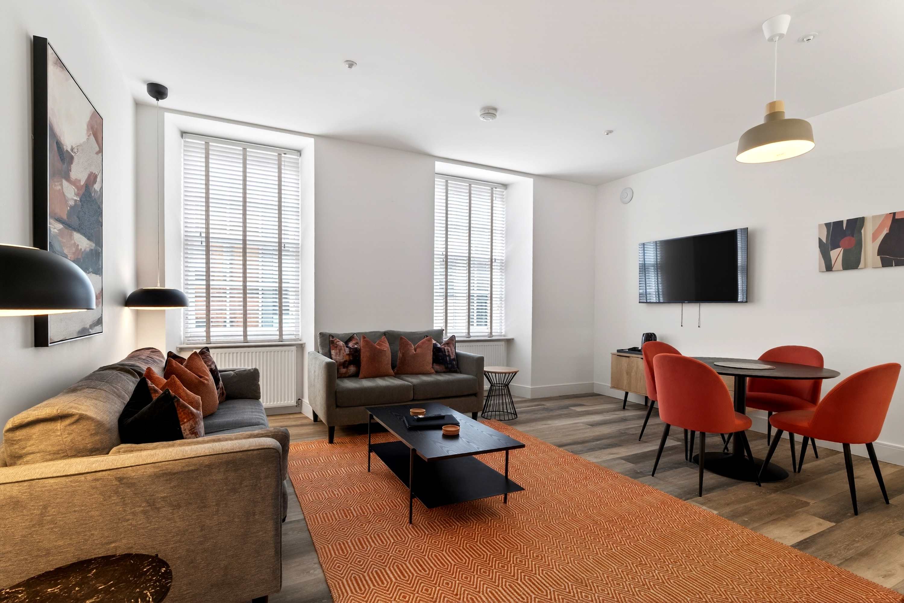 View Stylish Apartment in Perfect City Location in Bath Street 20 G2 1HB Stylish Apartment in Perfect City Location in Bath Street 20 G2 1HB - Property image 3 - VivreStays