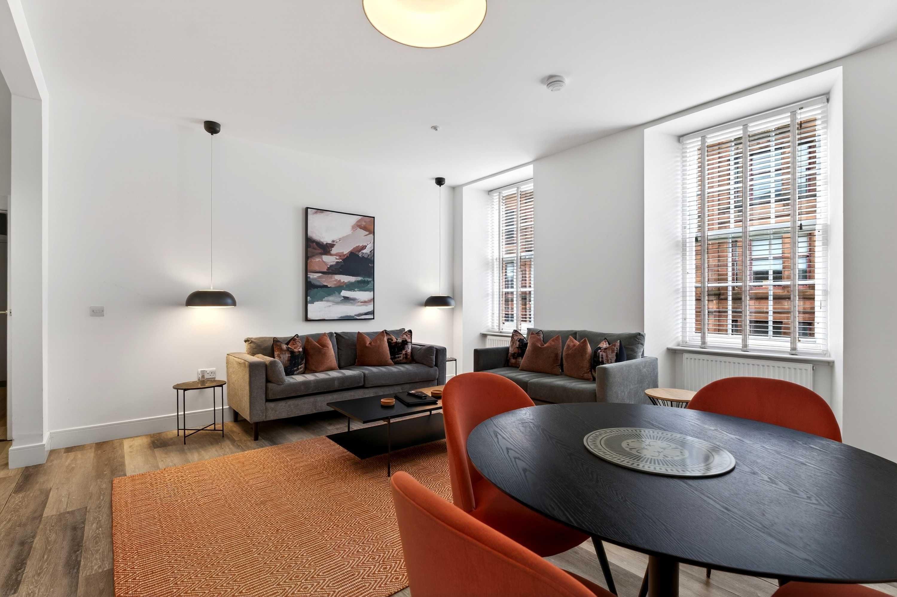 View Stylish Apartment in Perfect City Location in Bath Street 20 G2 1HB Stylish Apartment in Perfect City Location in Bath Street 20 G2 1HB - Property image 2 - VivreStays