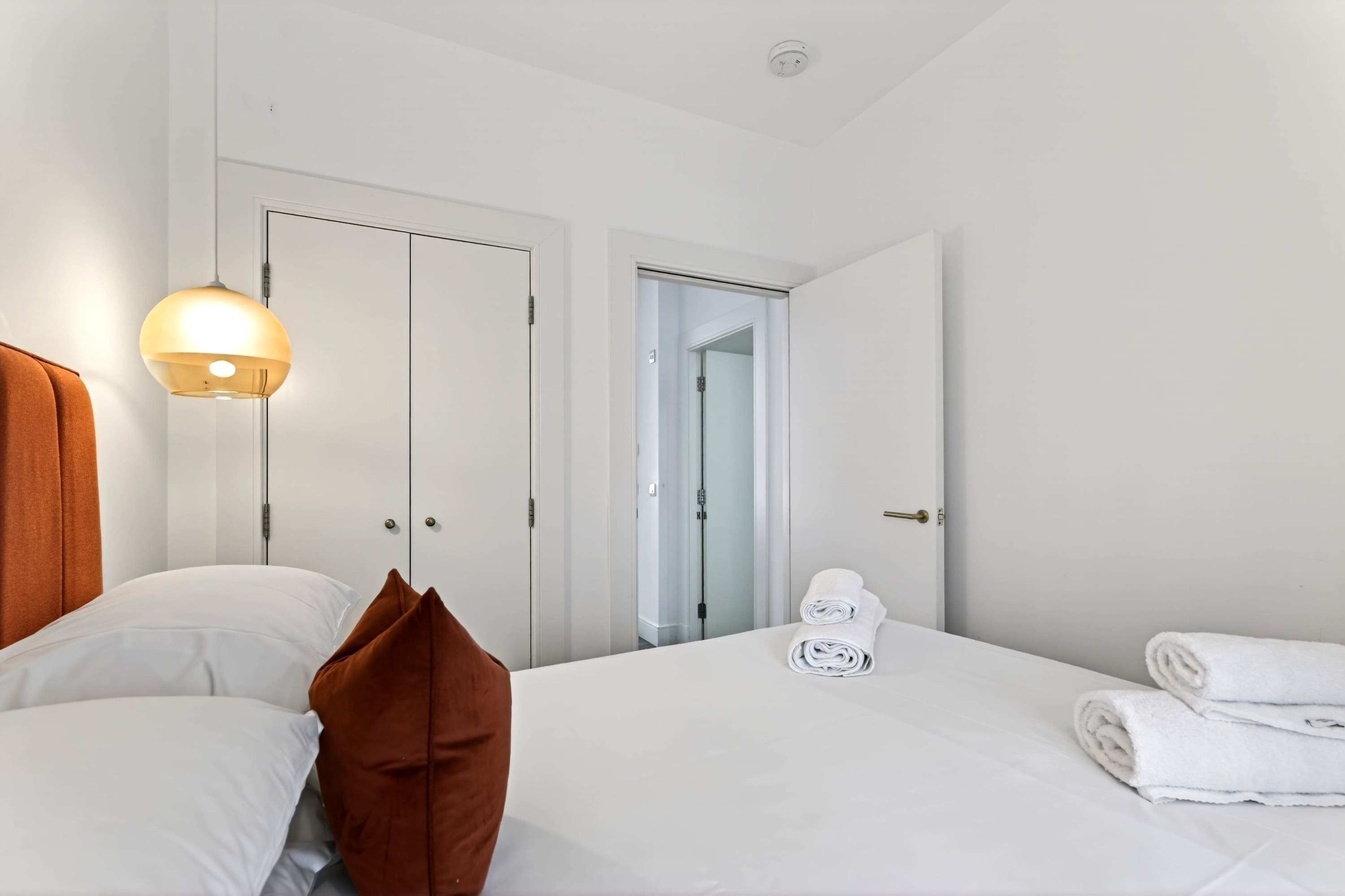 View Stylish Apartment in Perfect City Location in Bath Street 20 G2 1HB Stylish Apartment in Perfect City Location in Bath Street 20 G2 1HB - Property image 18 - VivreStays