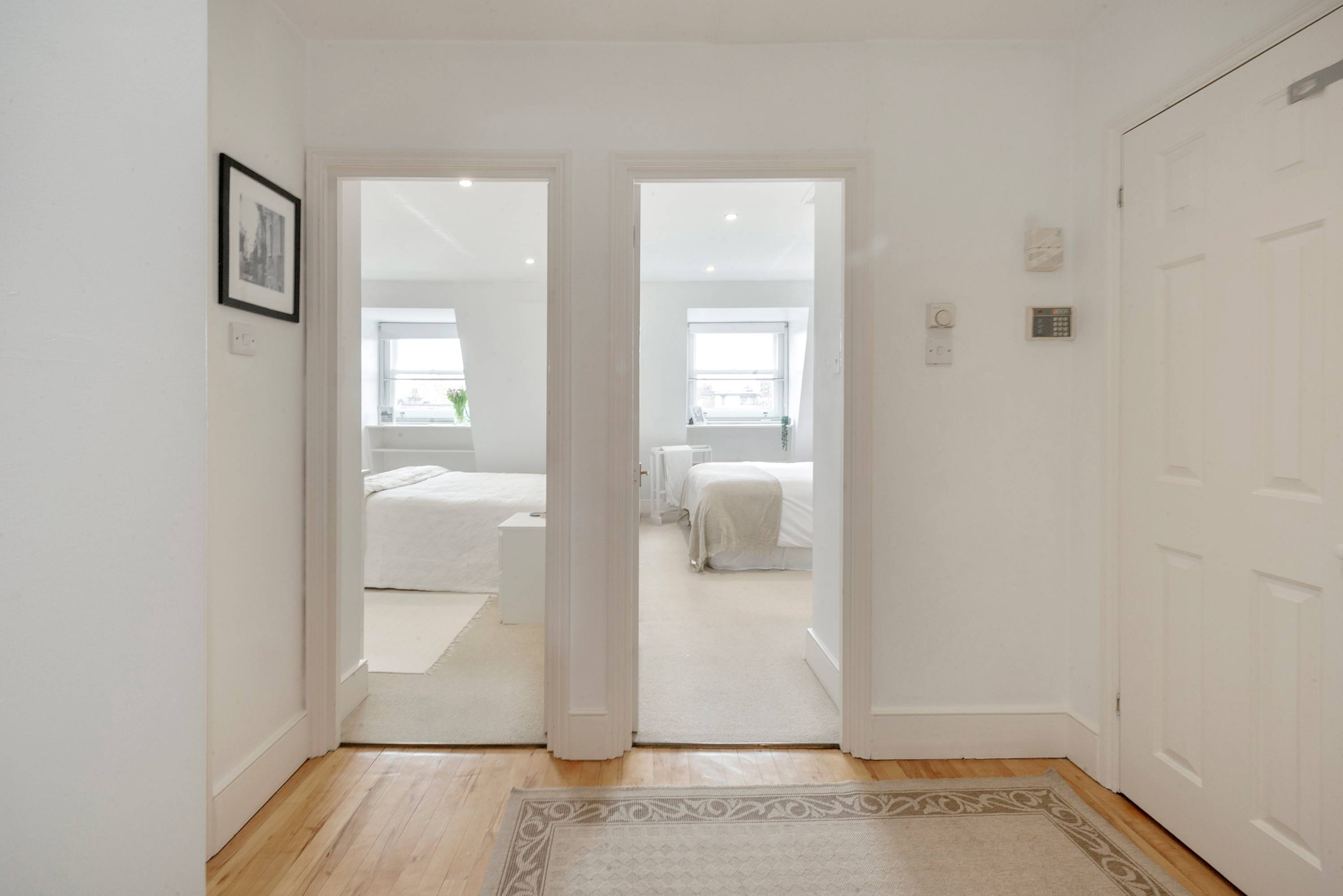 Modern 2 bed Roof Terrace Flat - Earls Court in Bramham Gardens 7 SW5 0JJ - Property image 20 - VivreStays
