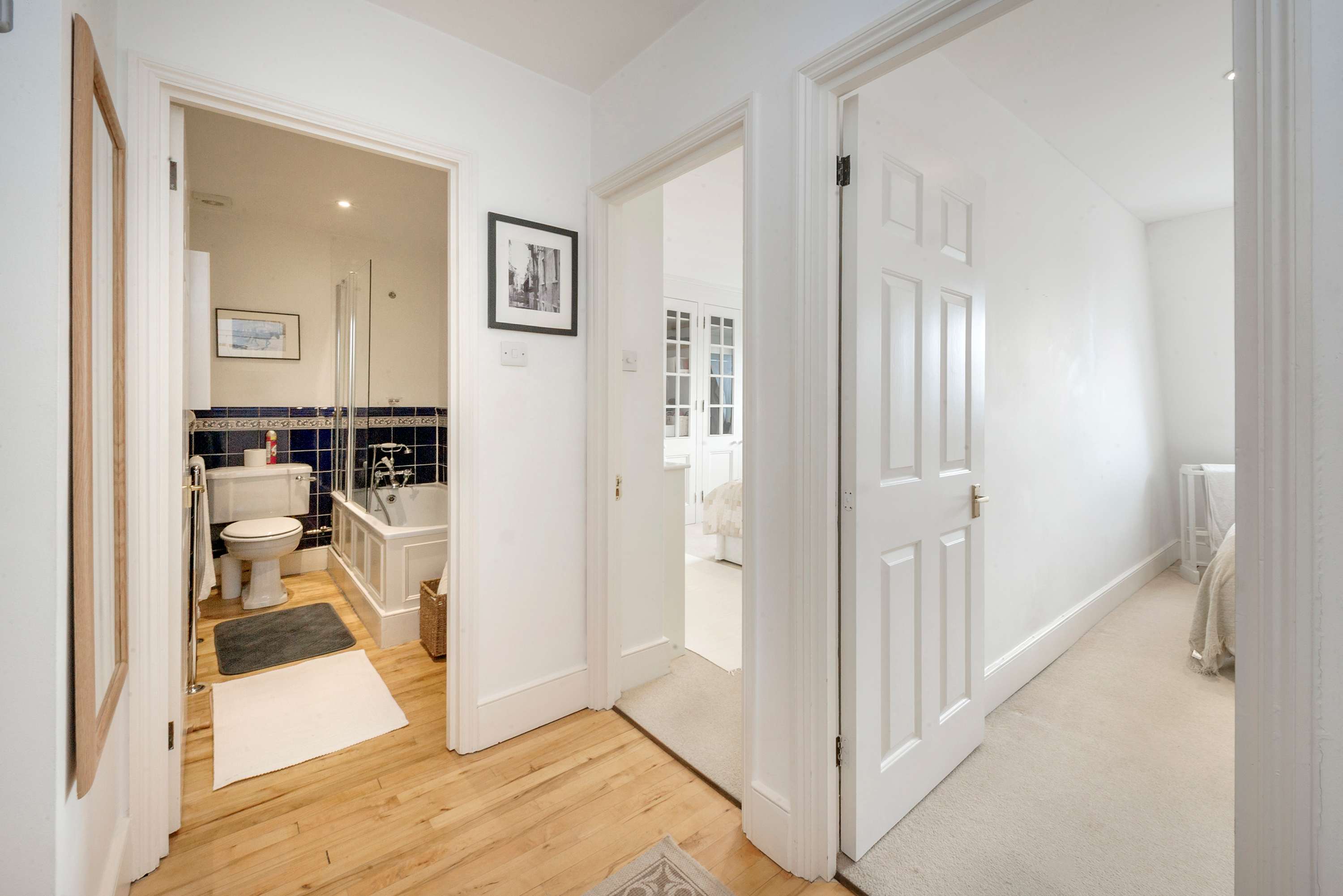 Modern 2 bed Roof Terrace Flat - Earls Court in Bramham Gardens 7 SW5 0JJ - Property image 21 - VivreStays
