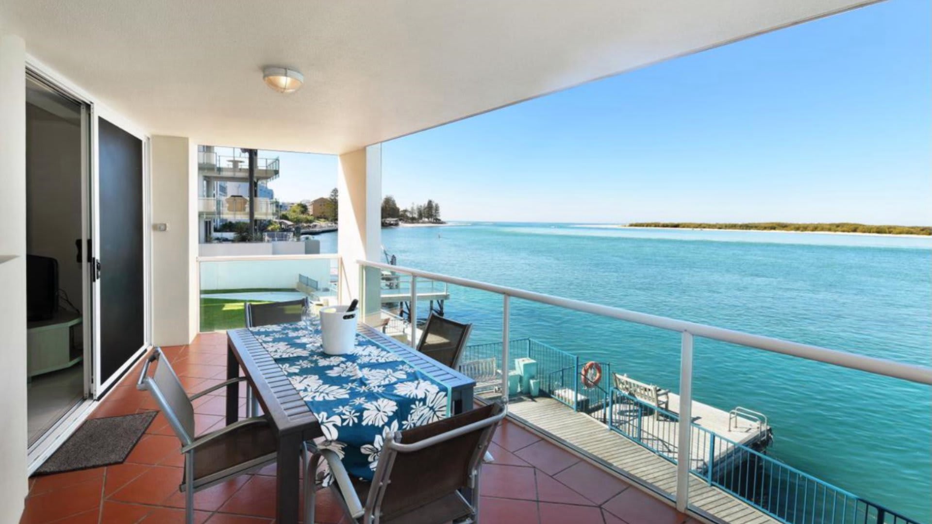 Cetina 2 Waterfront Views & Modern Coastal Stay