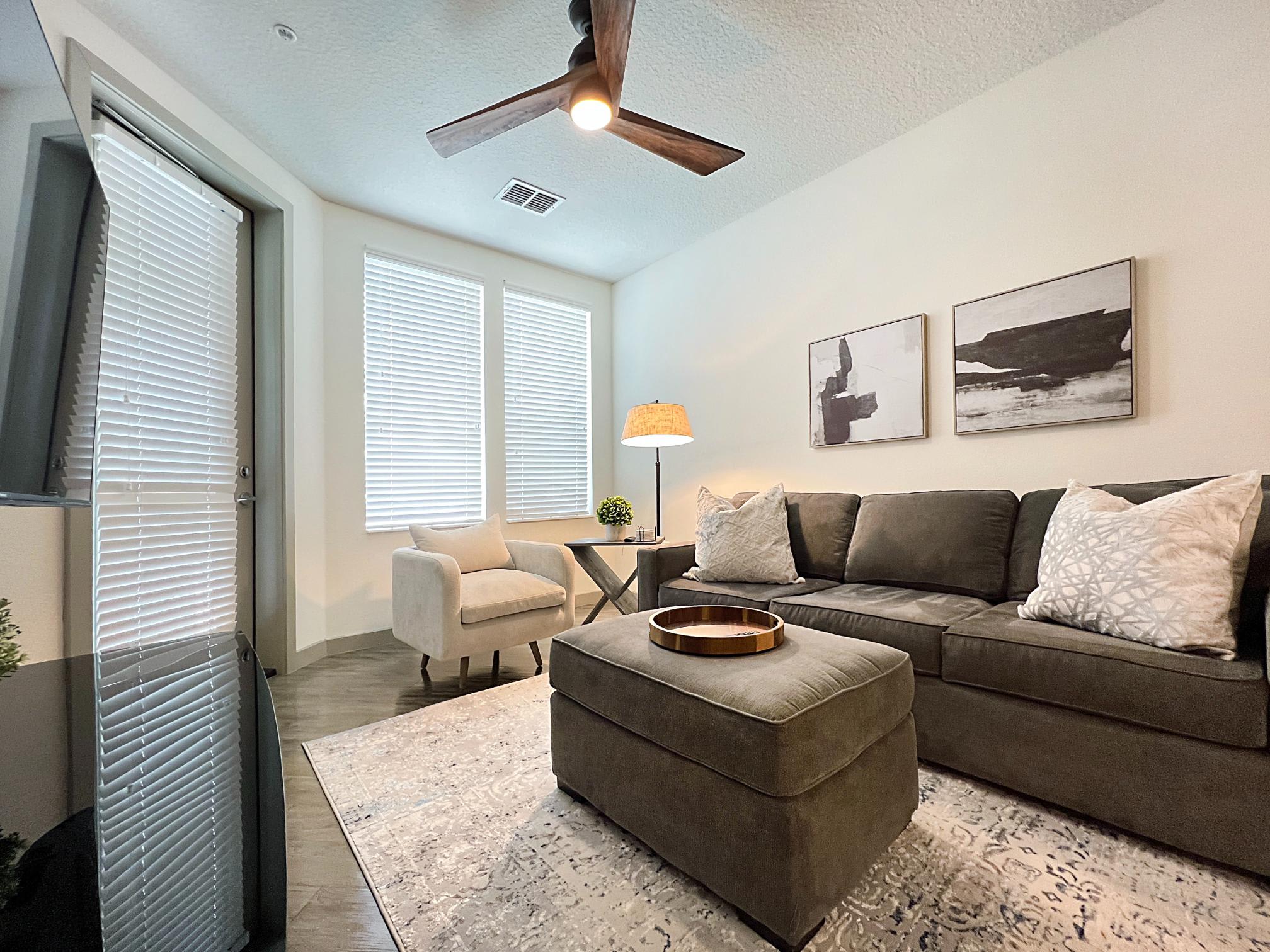 1 BR | Majestic Ocean Views | Central Living in Tampa