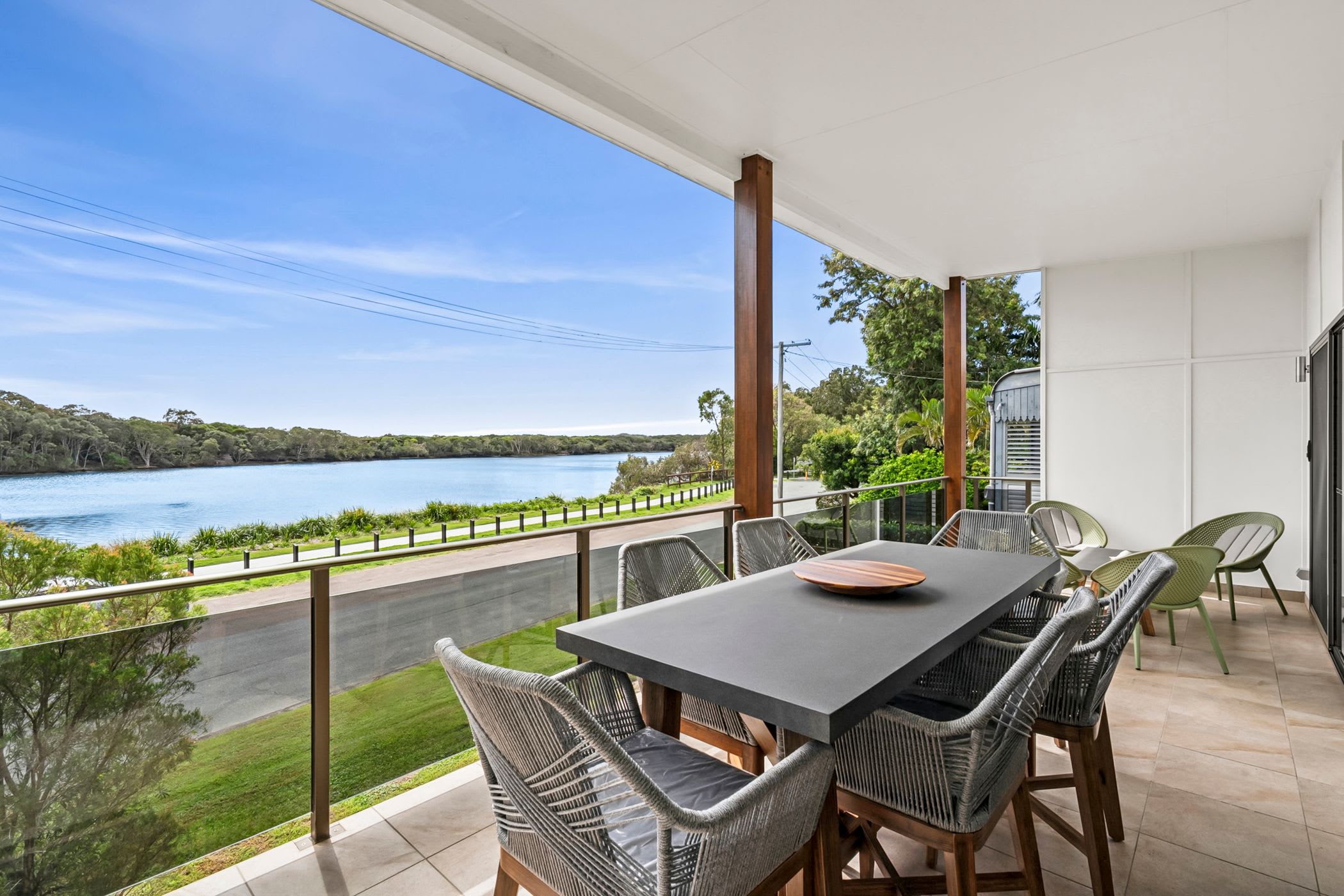 Currimundi Lake House Pet Friendly