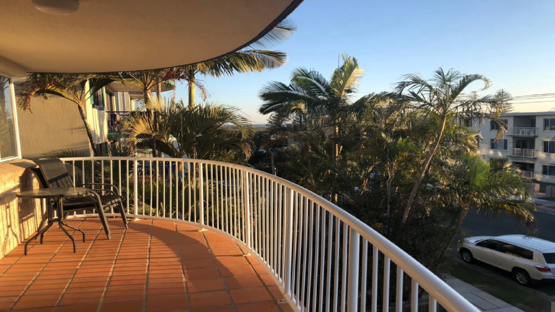 Summervale U3 Central Caloundra Escape