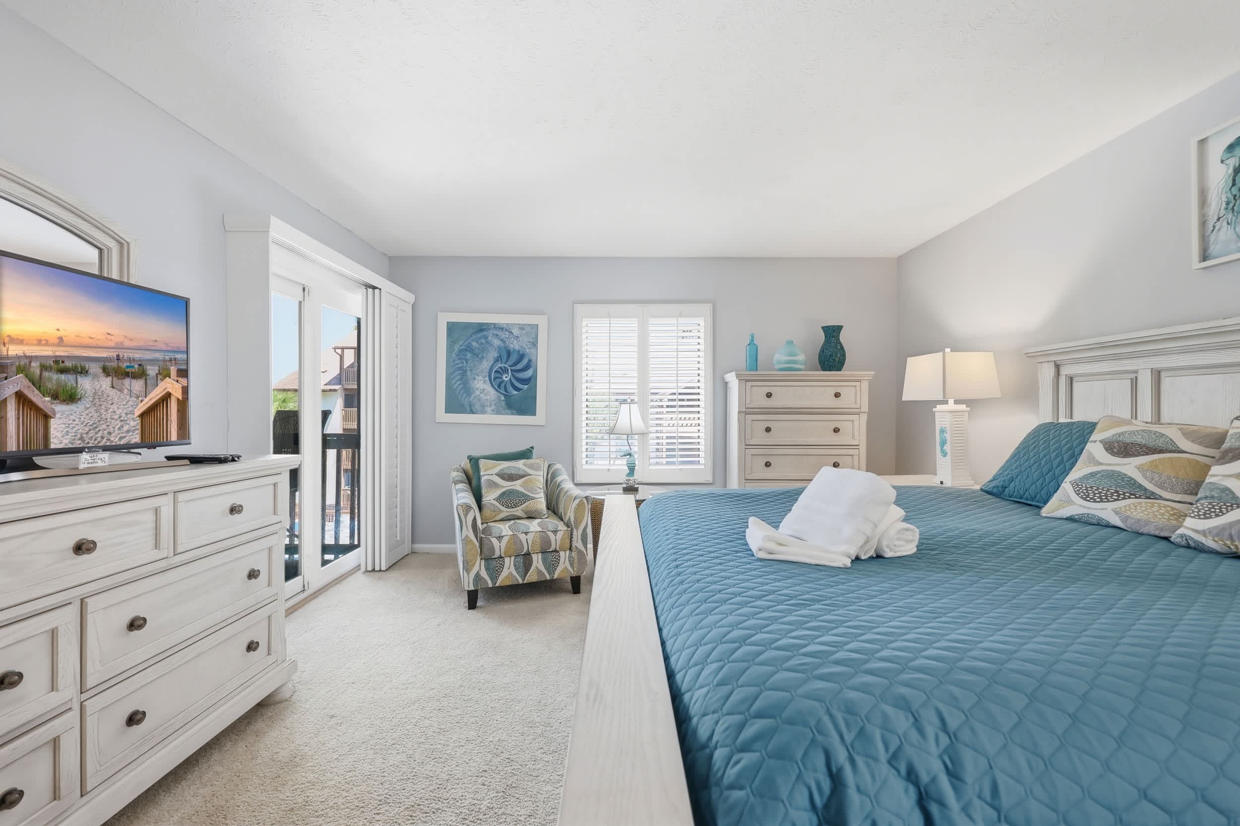 Anchorage by the Sea Ocean View Balconies and Pool