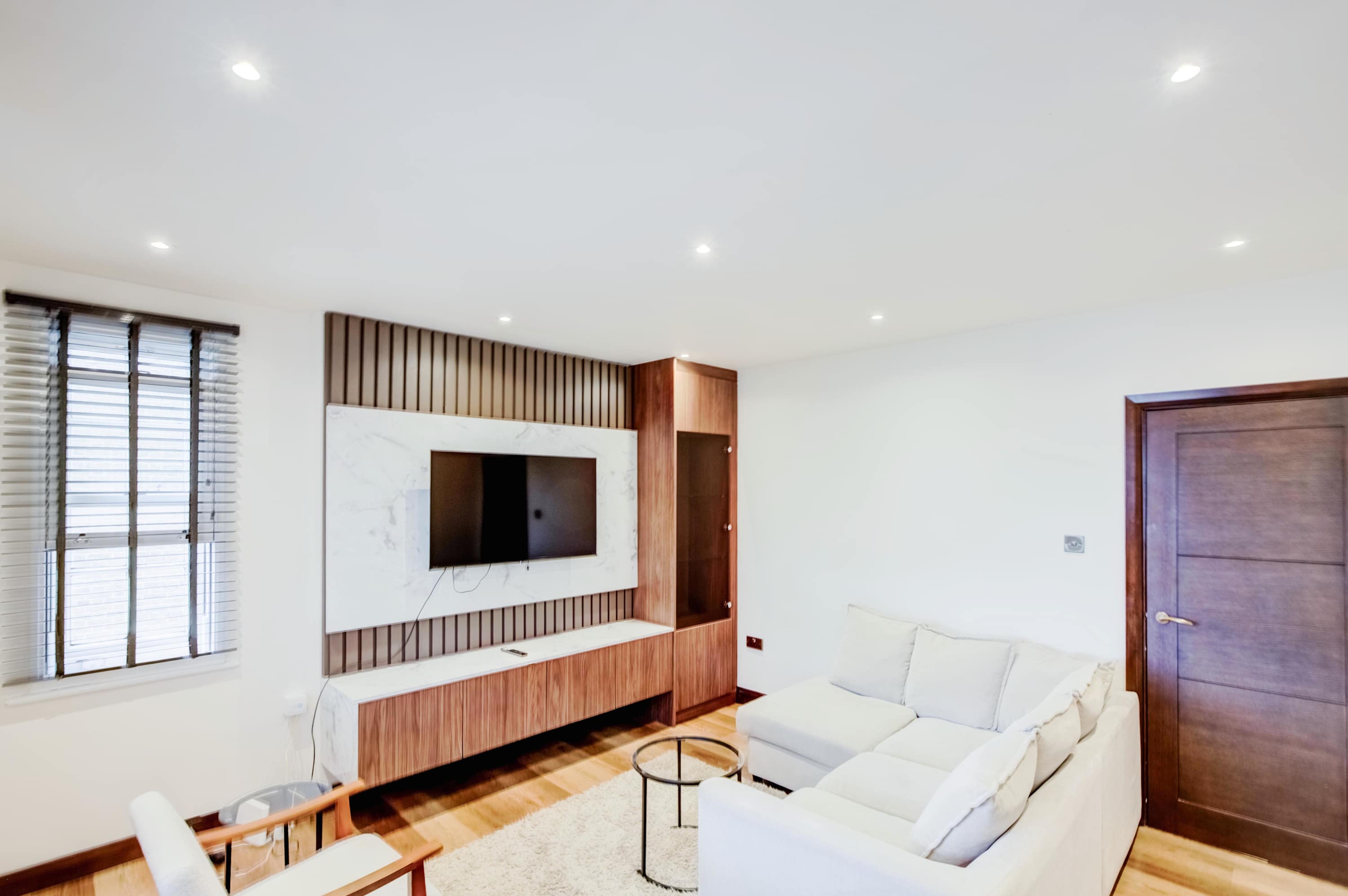 St Johns Wood Luxurious Apartment in 9 Bronwen Court NW8 9HH - Property image 2 - VivreStays