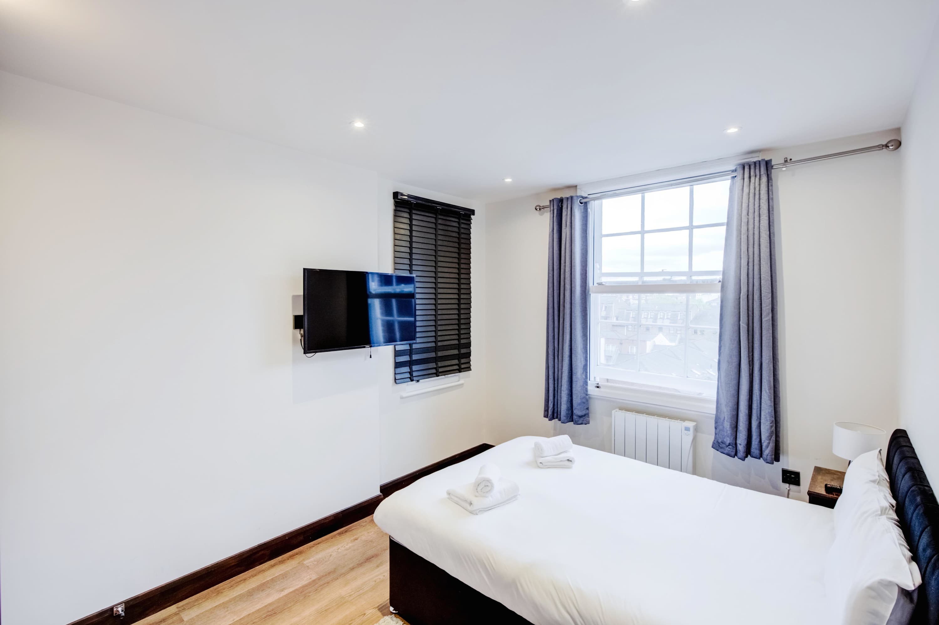 St Johns Wood Luxurious Apartment in 9 Bronwen Court NW8 9HH - Property image 6 - VivreStays