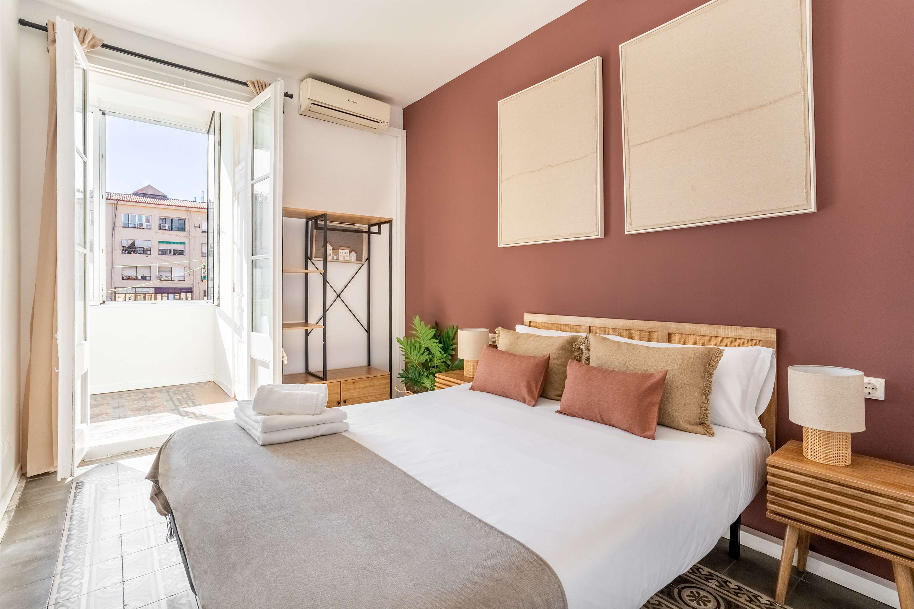 Gran Vía Historic Catalan 4BD for Families — Barcelona, Catalunya — vacation rental