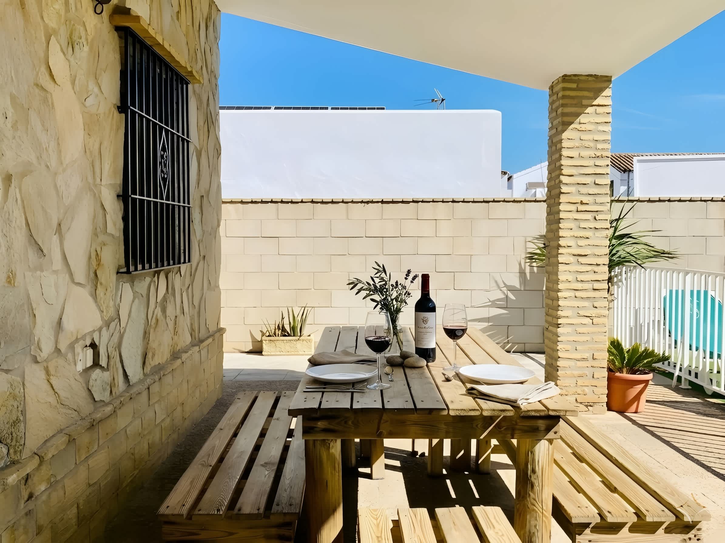 Amplio Chalet con Piscina, Terraza y Barbacoa – Cerca del Mar en Conil - image 4