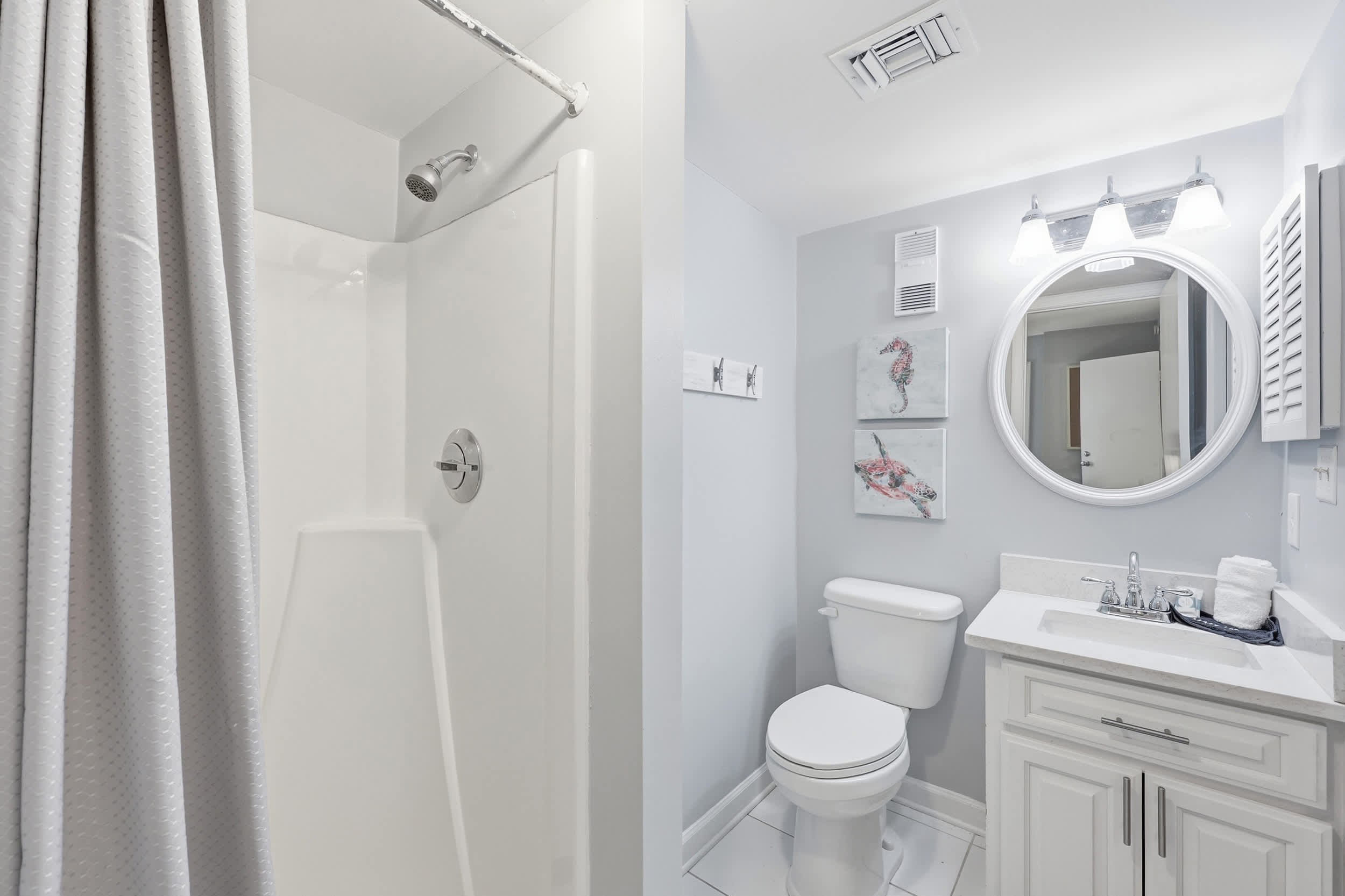 Sandy Bits Oceanfront Premium Condo with Pool 