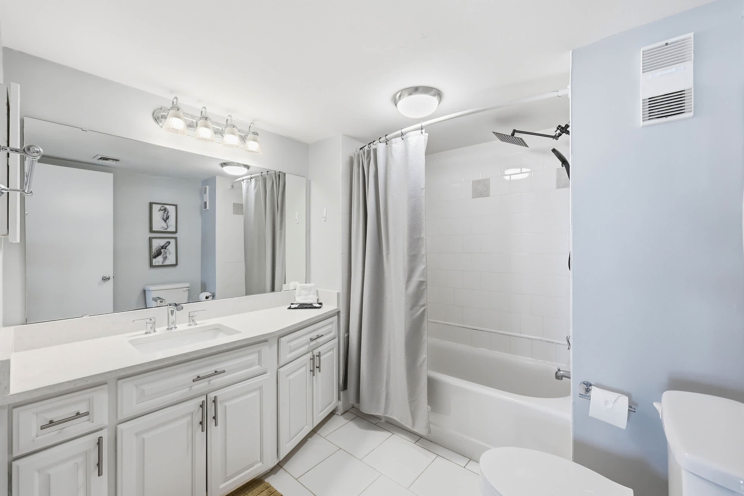 Sandy Bits Oceanfront Premium Condo with Pool 