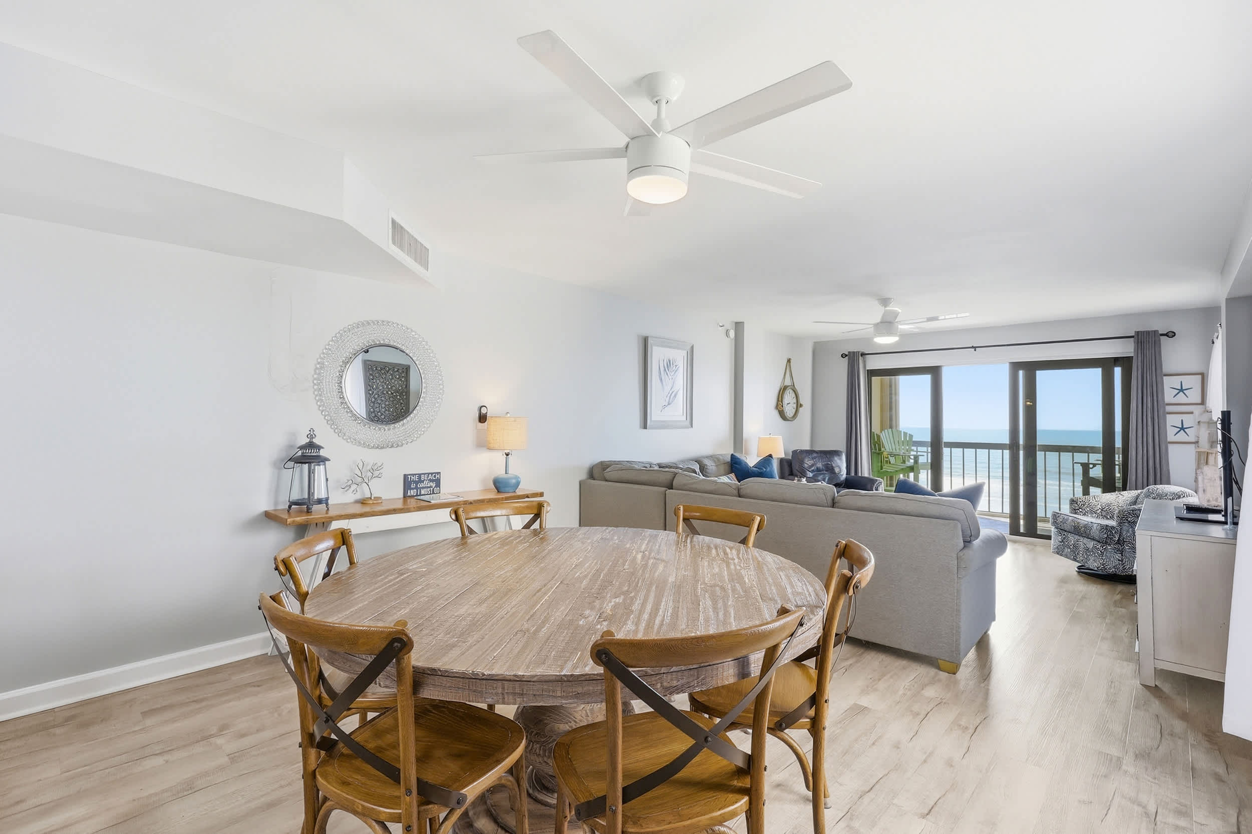 Sandy Bits Oceanfront Premium Condo with Pool 
