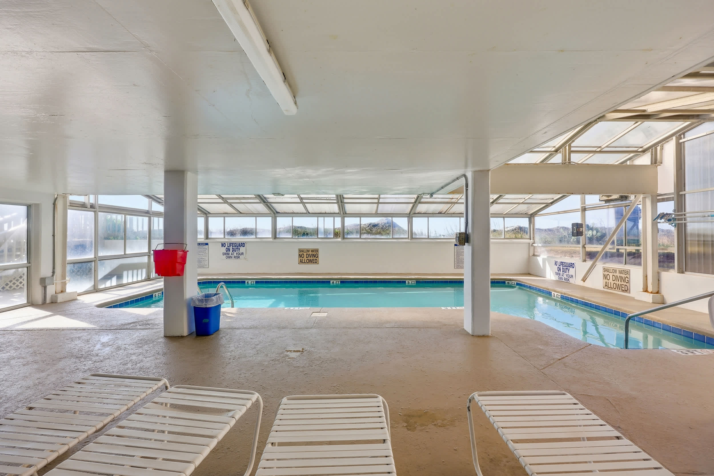 Sandy Bits Oceanfront Premium Condo with Pool 