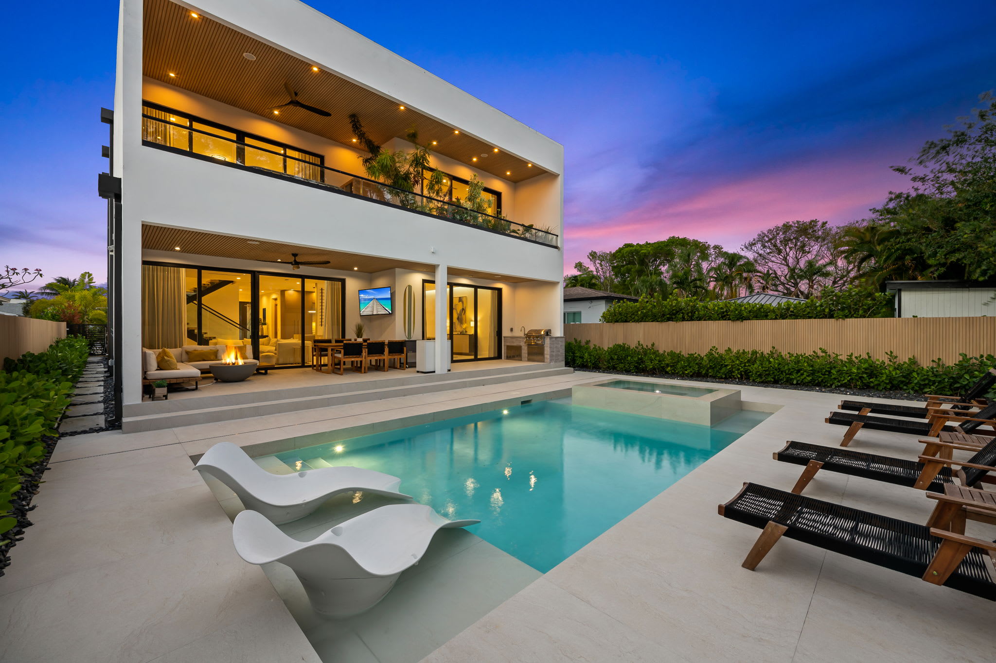 Las Olas nights, beach days, right at your door