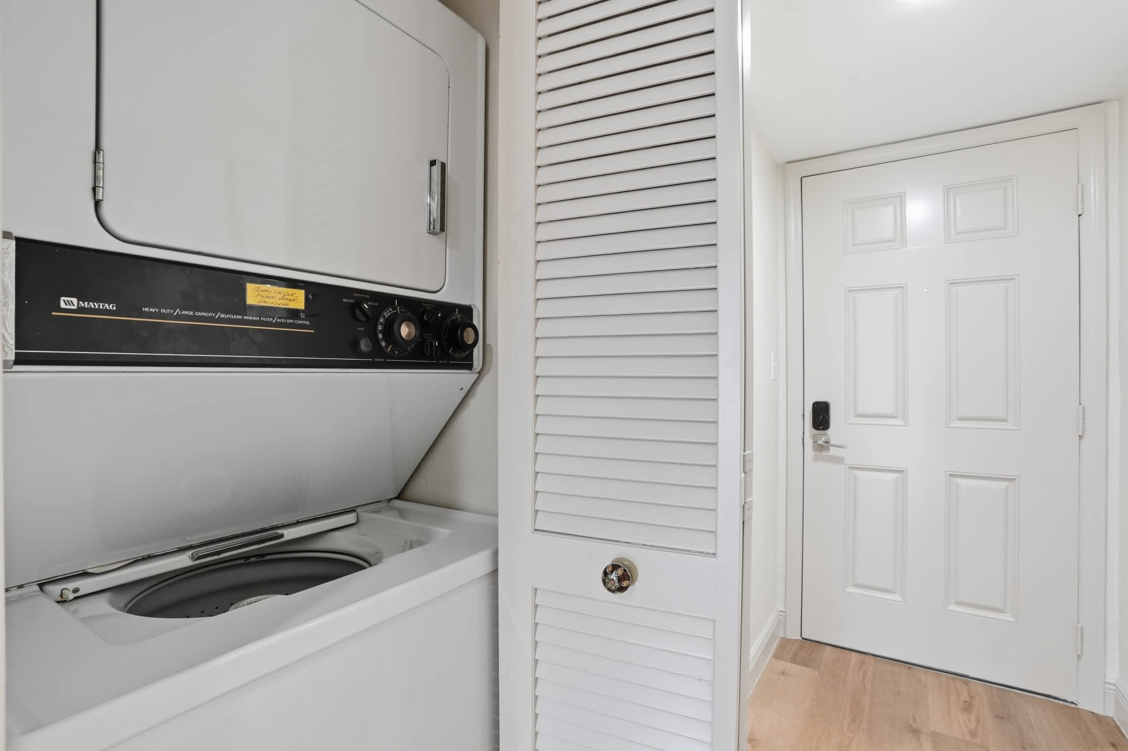 B 115 Totally Updated First Floor Sleeps 6 | Photo 15