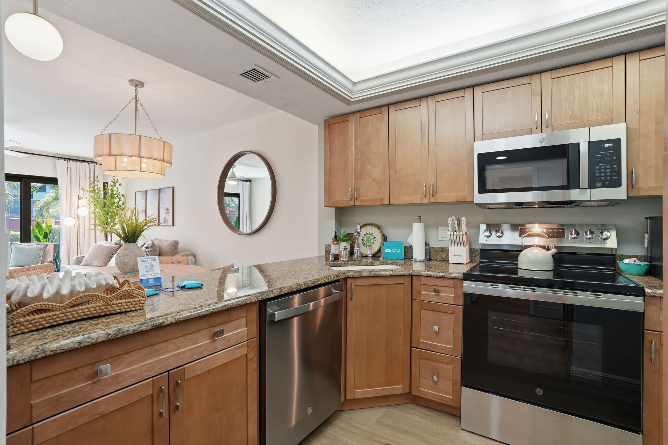 B 115 Totally Updated First Floor Sleeps 6 | Photo 2