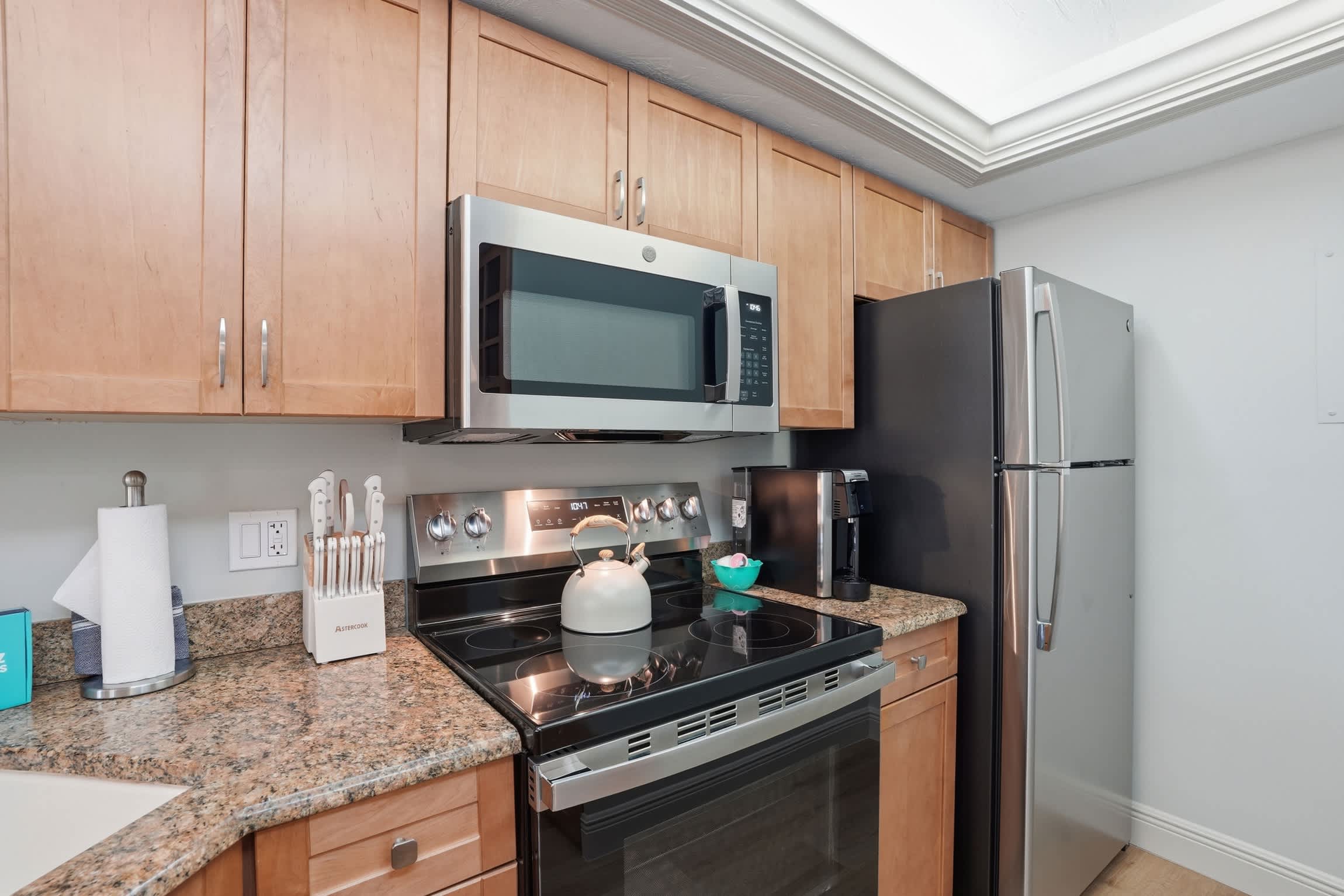 B 115 Totally Updated First Floor Sleeps 6 | Photo 14