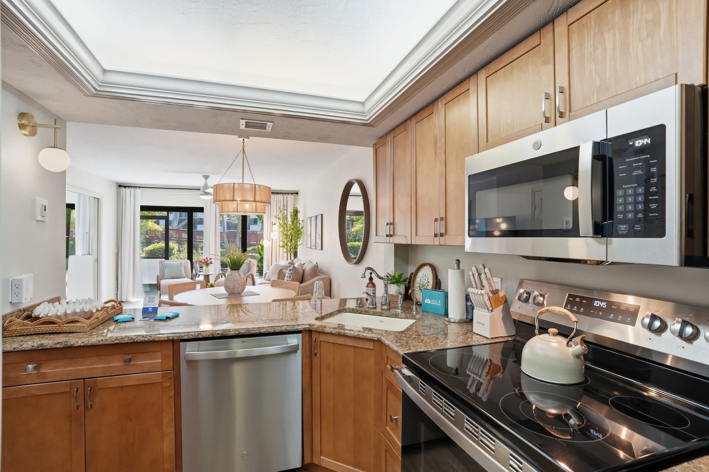 B 115 Totally Updated First Floor Sleeps 6 | Photo 12