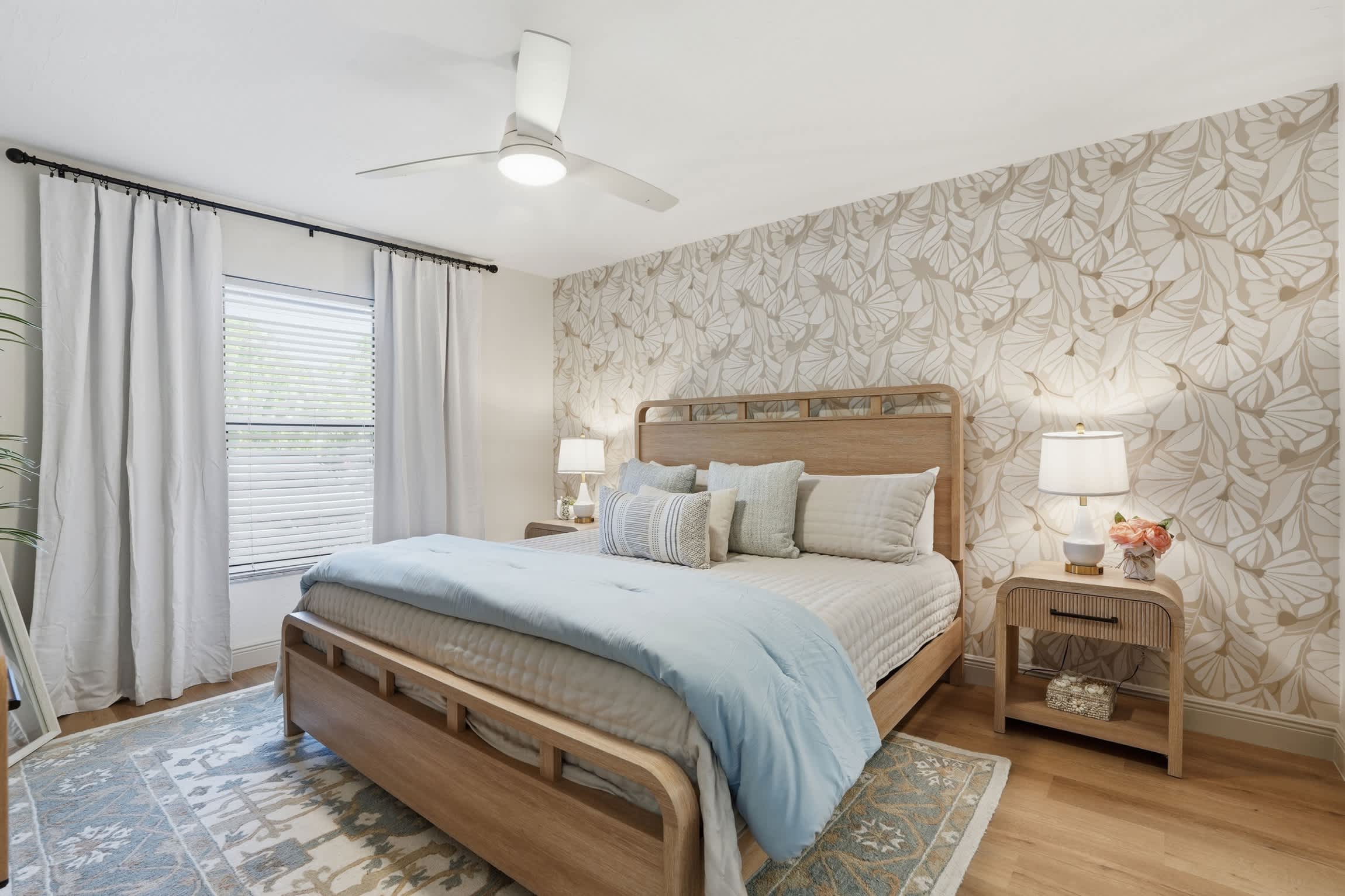 B 115 Totally Updated First Floor Sleeps 6 | Photo 3