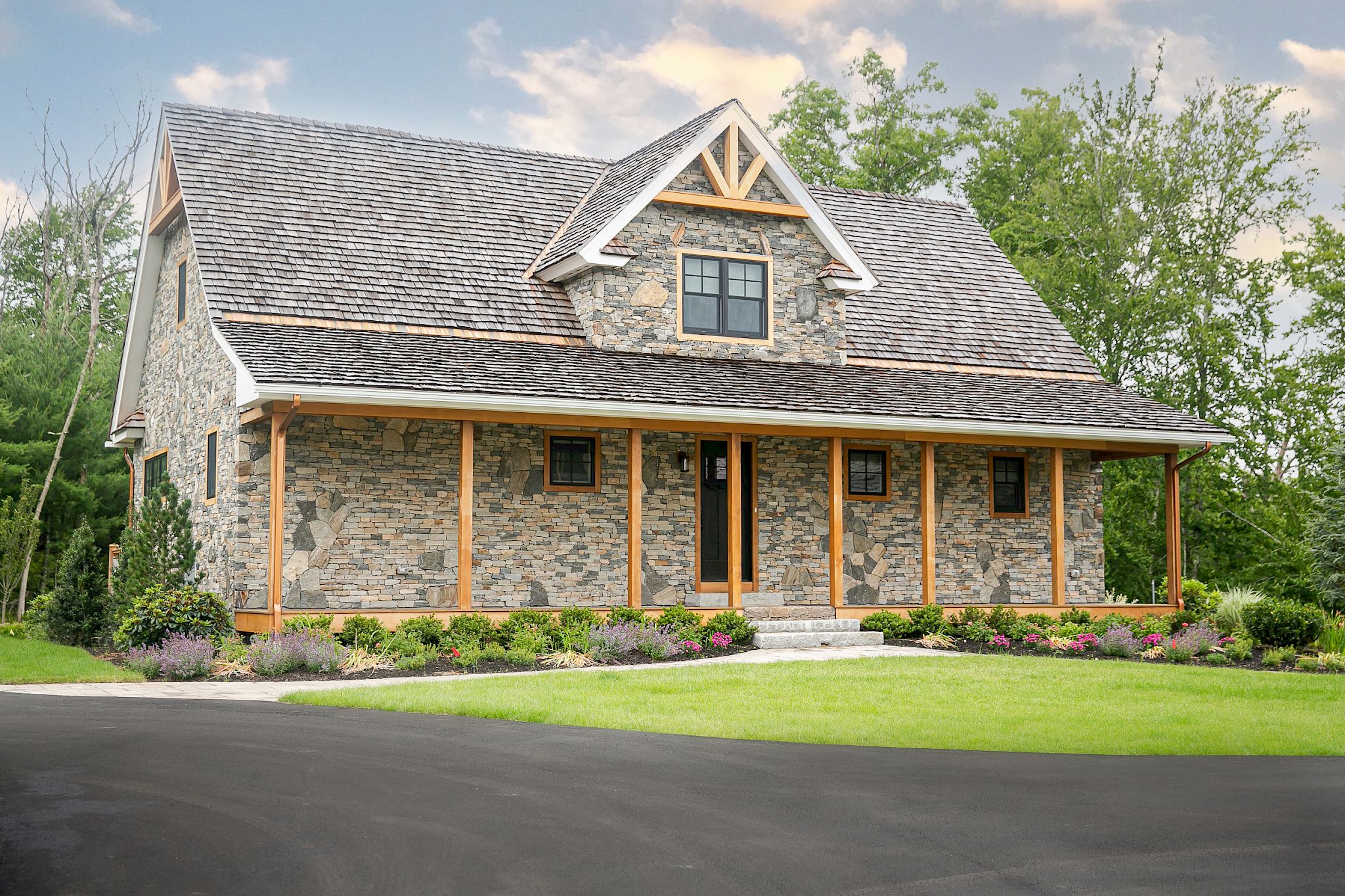 Laurel Ridge Stone Lodge