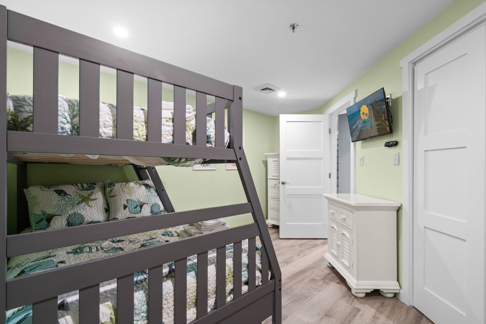 Ocean Forest Plaza 2310 Oceanfront | Photo 29