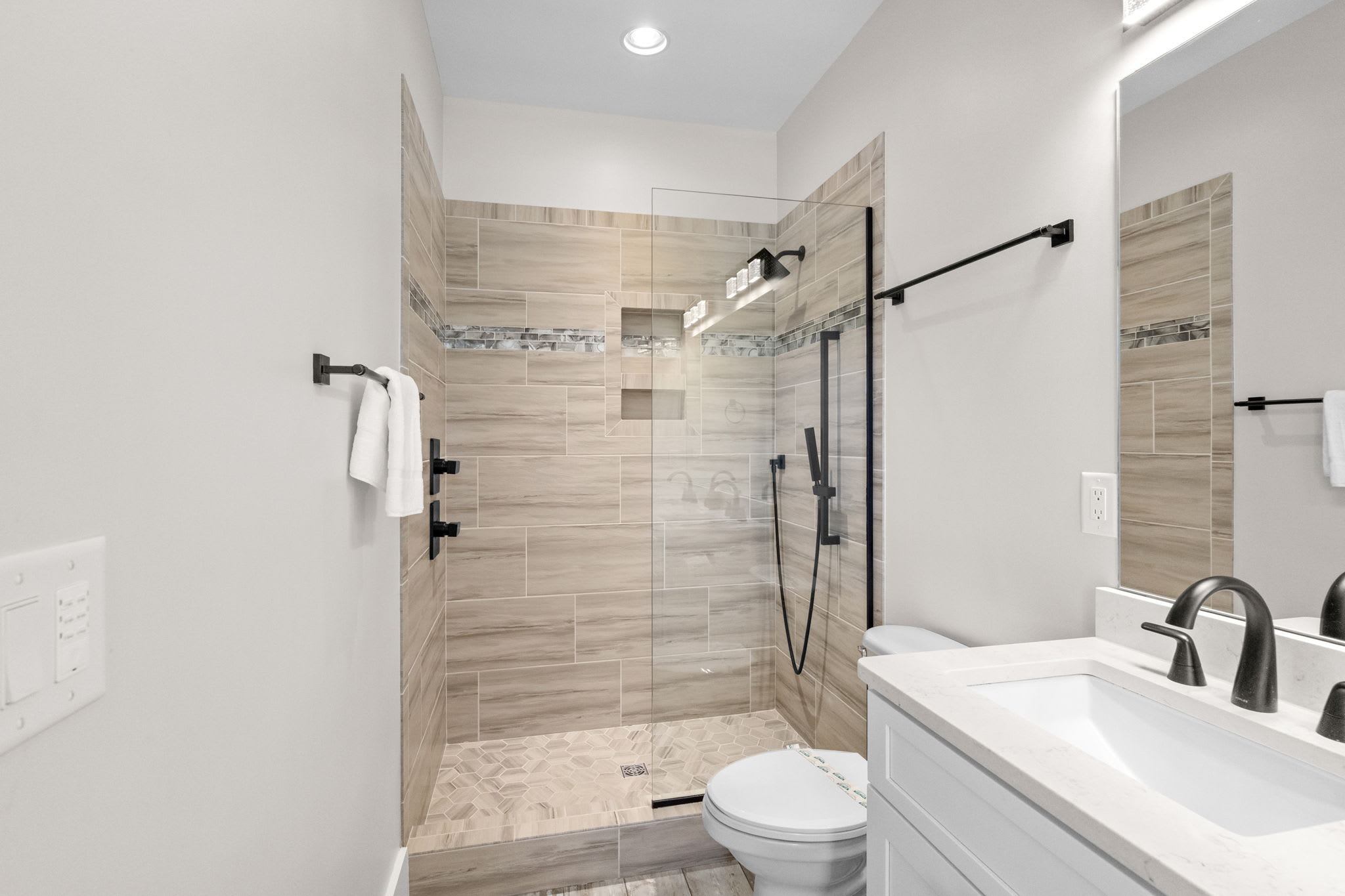 Annas Paradise Beach House With Pool | Photo 21