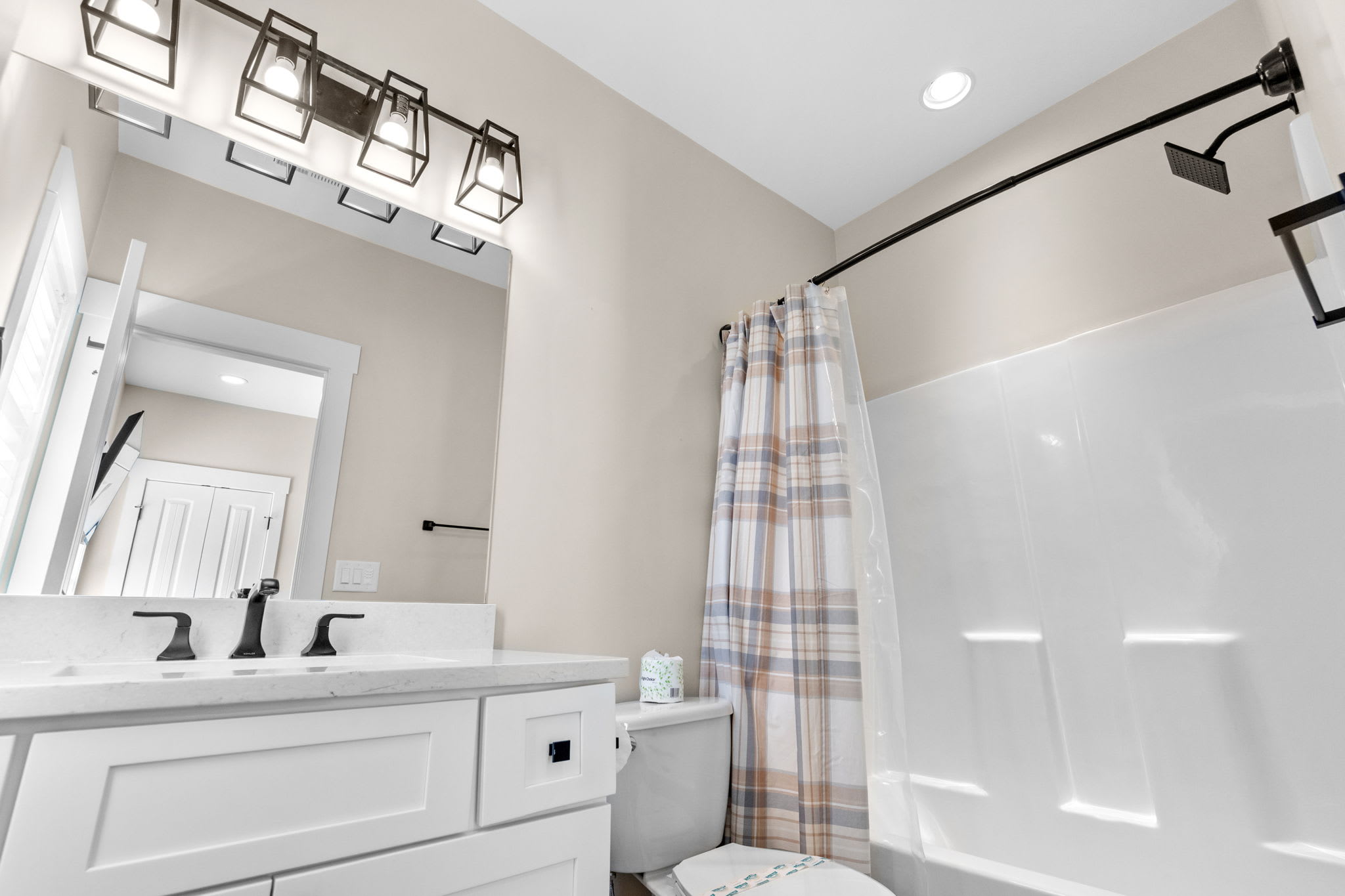 Annas Paradise Beach House With Pool | Photo 31