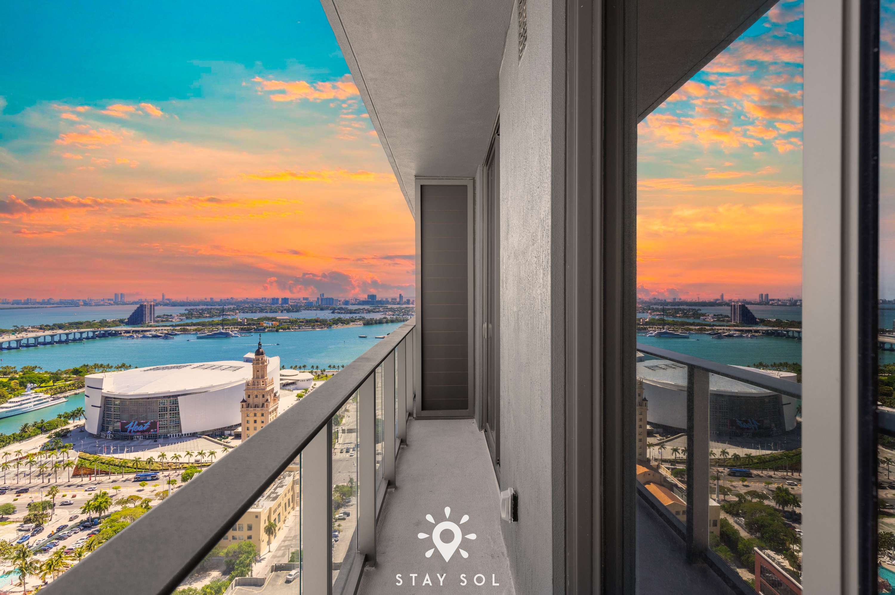 Elevated Stay in Modern 1BR and Den in Downtown Miami