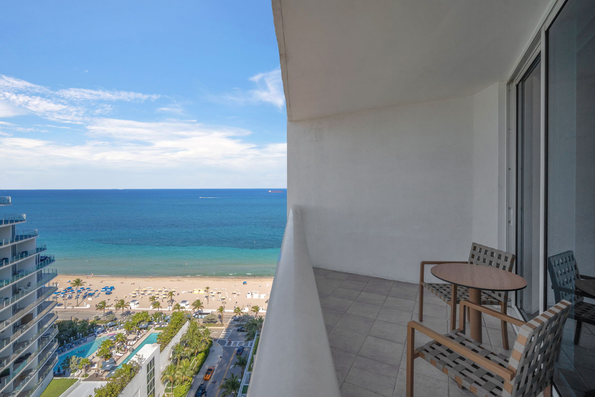 Vitamin Sea - Beachfront Condo