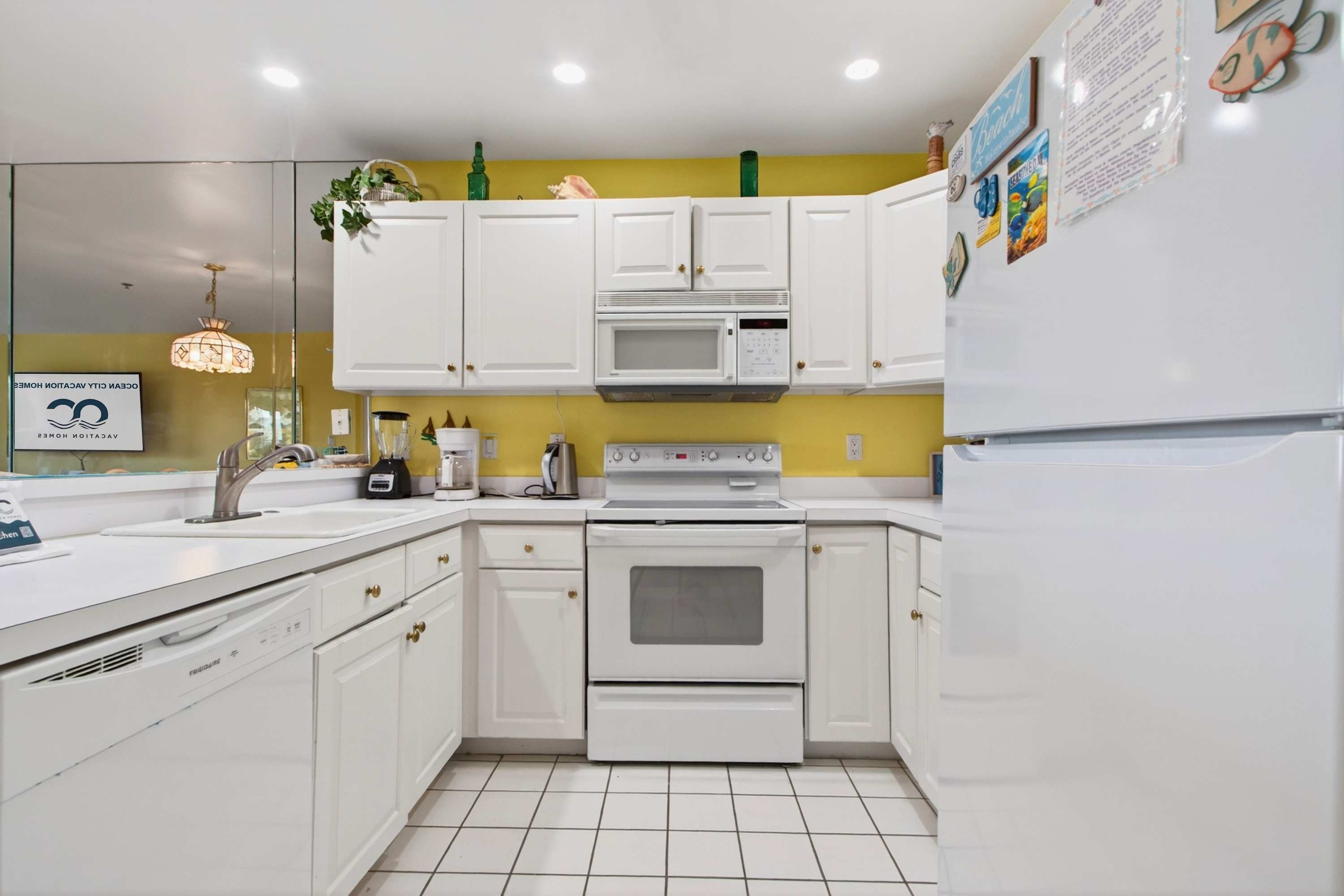 Bay Watch 1 203A, Outdoor Pool, Beautiful Condo