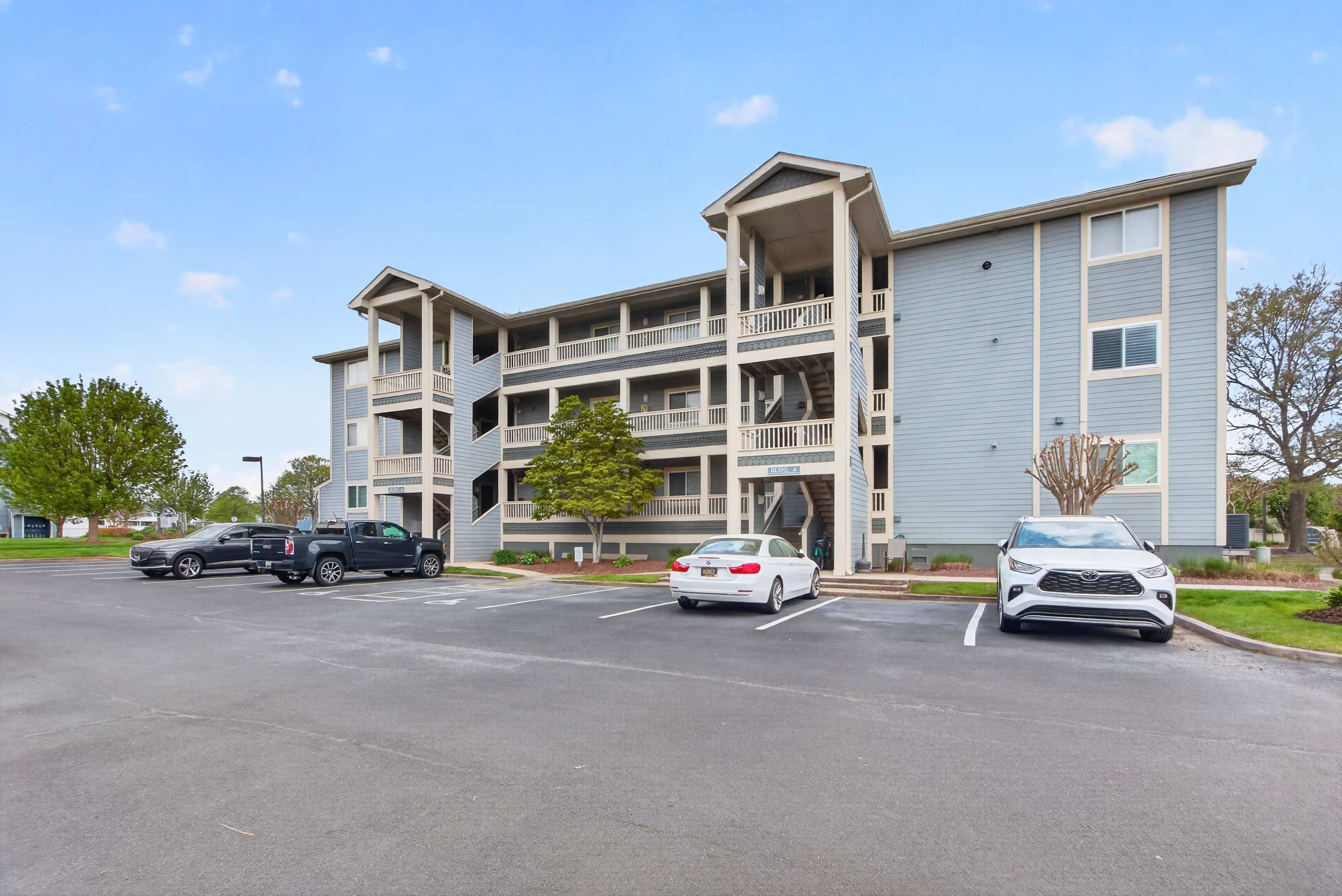 Bay Watch 1 203A, Outdoor Pool, Beautiful Condo