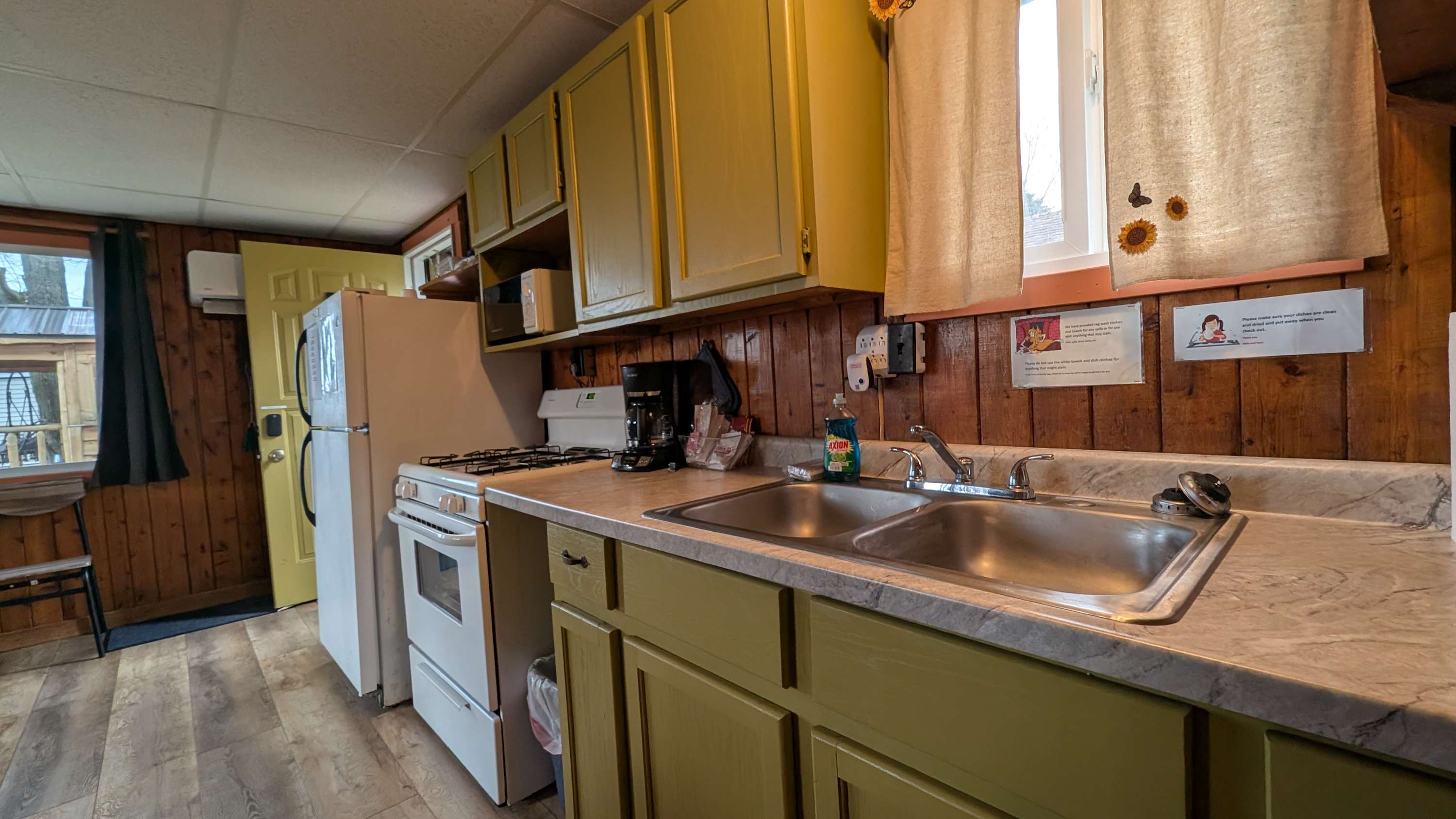 1BR Retreat in Chippewa w/ pickleball court