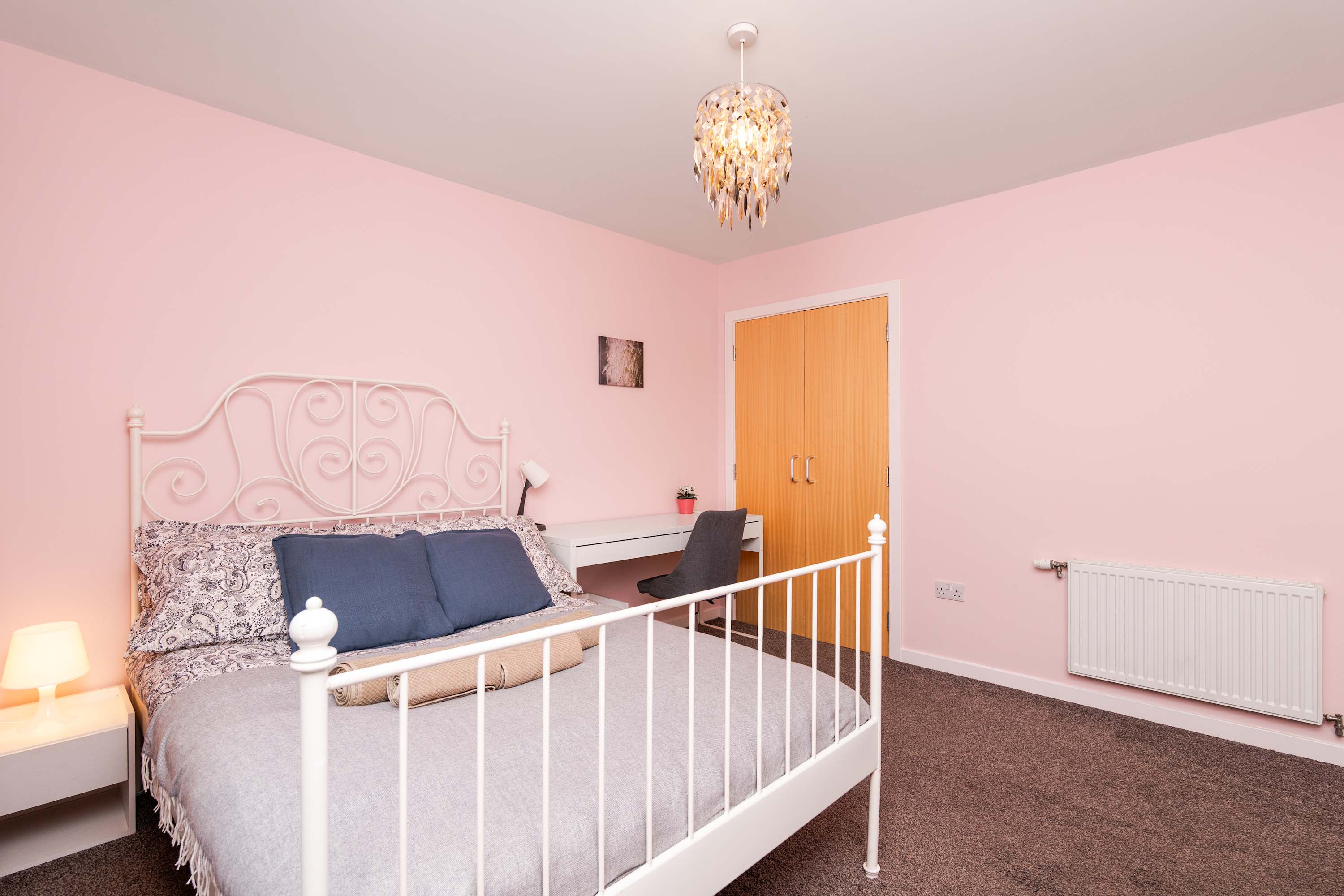 Aberdeen Spacious House- 3 BR-Free Parking & Wi-Fi in Calender Place 19 AB24 2SN - Property image 9 - VivreStays