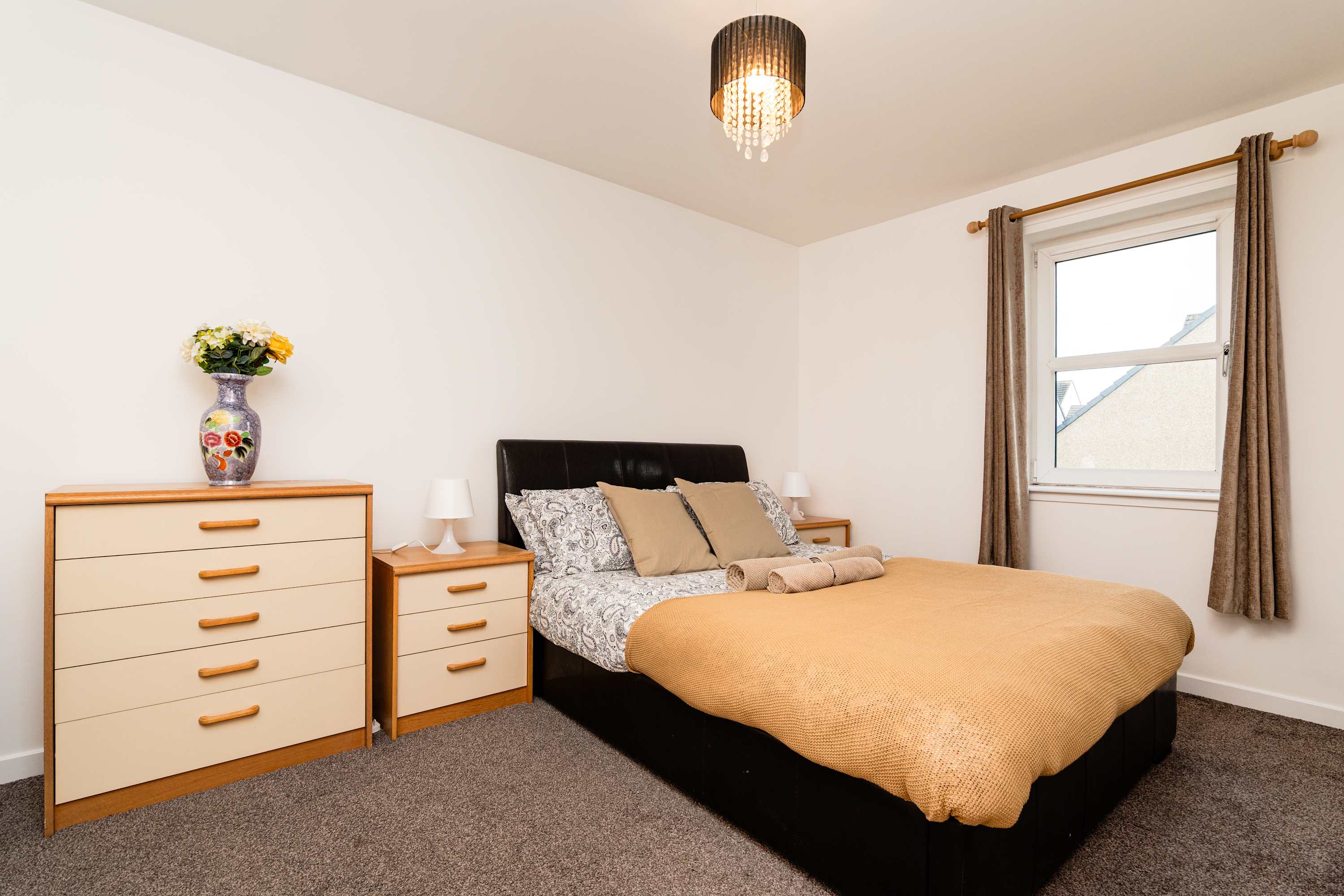 Aberdeen Spacious House- 3 BR-Free Parking & Wi-Fi in Calender Place 19 AB24 2SN - Property image 13 - VivreStays
