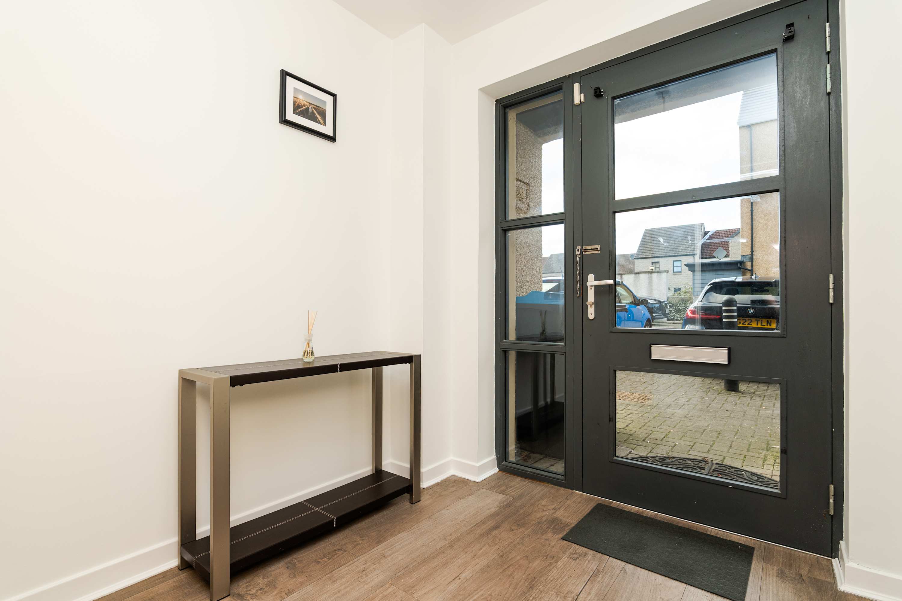 Aberdeen Spacious House- 3 BR-Free Parking & Wi-Fi in Calender Place 19 AB24 2SN - Property image 8 - VivreStays