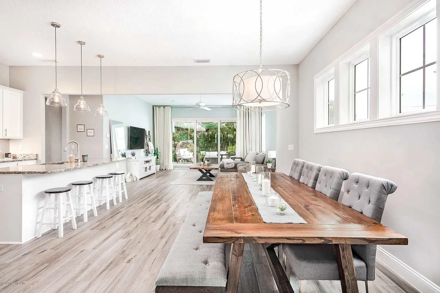 Luxe at Le Beach | Sleeps 12, Spacious, Wi-Fi, TV — photo 4