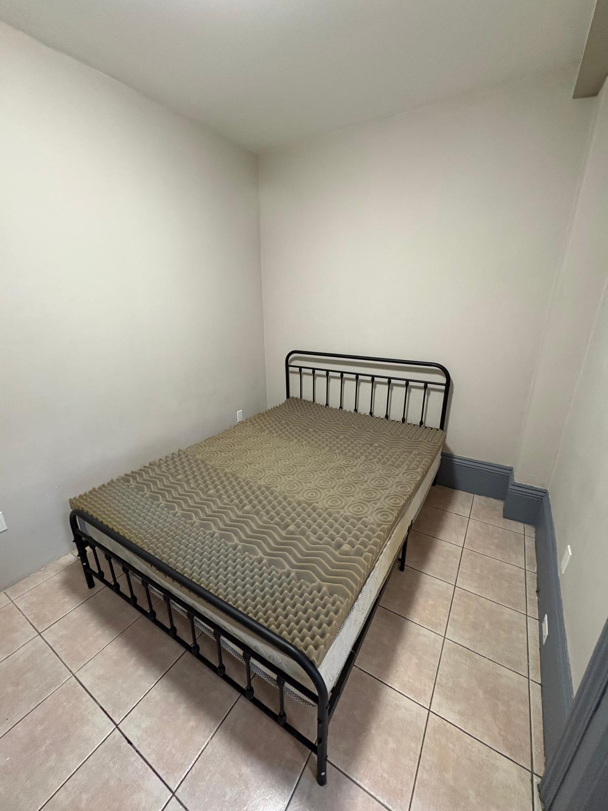 #42.3 St. Catharine's 1-bedroom Hotel-Apartment