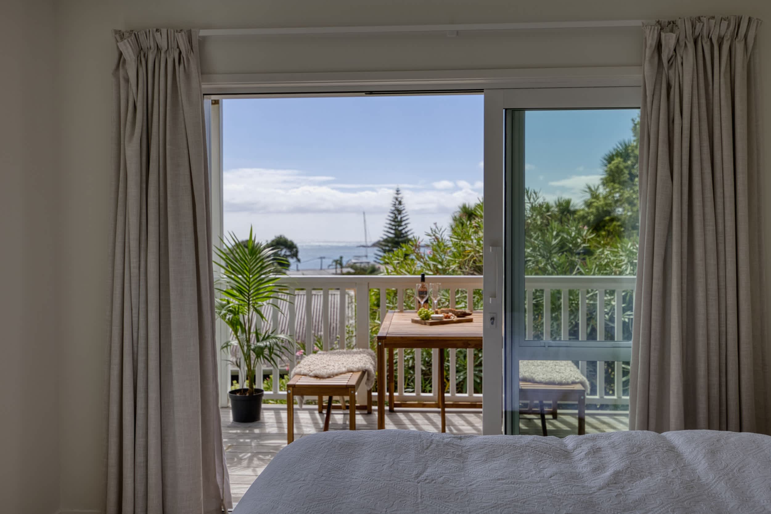 Miro Guesthouse – Palm Beach on Your Doorstep — Waiheke Island, Auckland — vacation rental