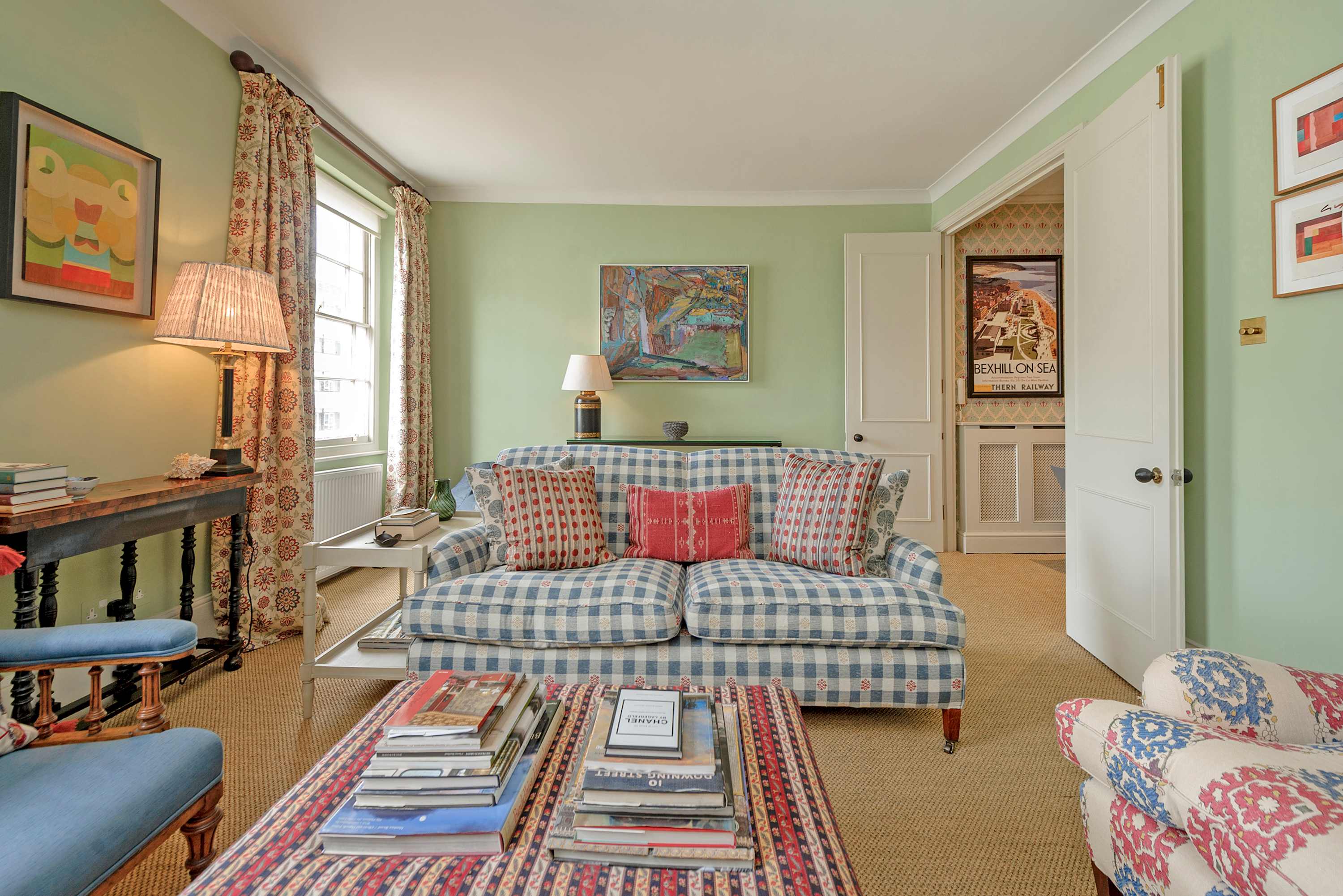 View Gorgeous 3 bedroom flat - Pimlico in Cumberland Street 7 SW1V 4LS Gorgeous 3 bedroom flat - Pimlico in Cumberland Street 7 SW1V 4LS - Property image 11 - VivreStays