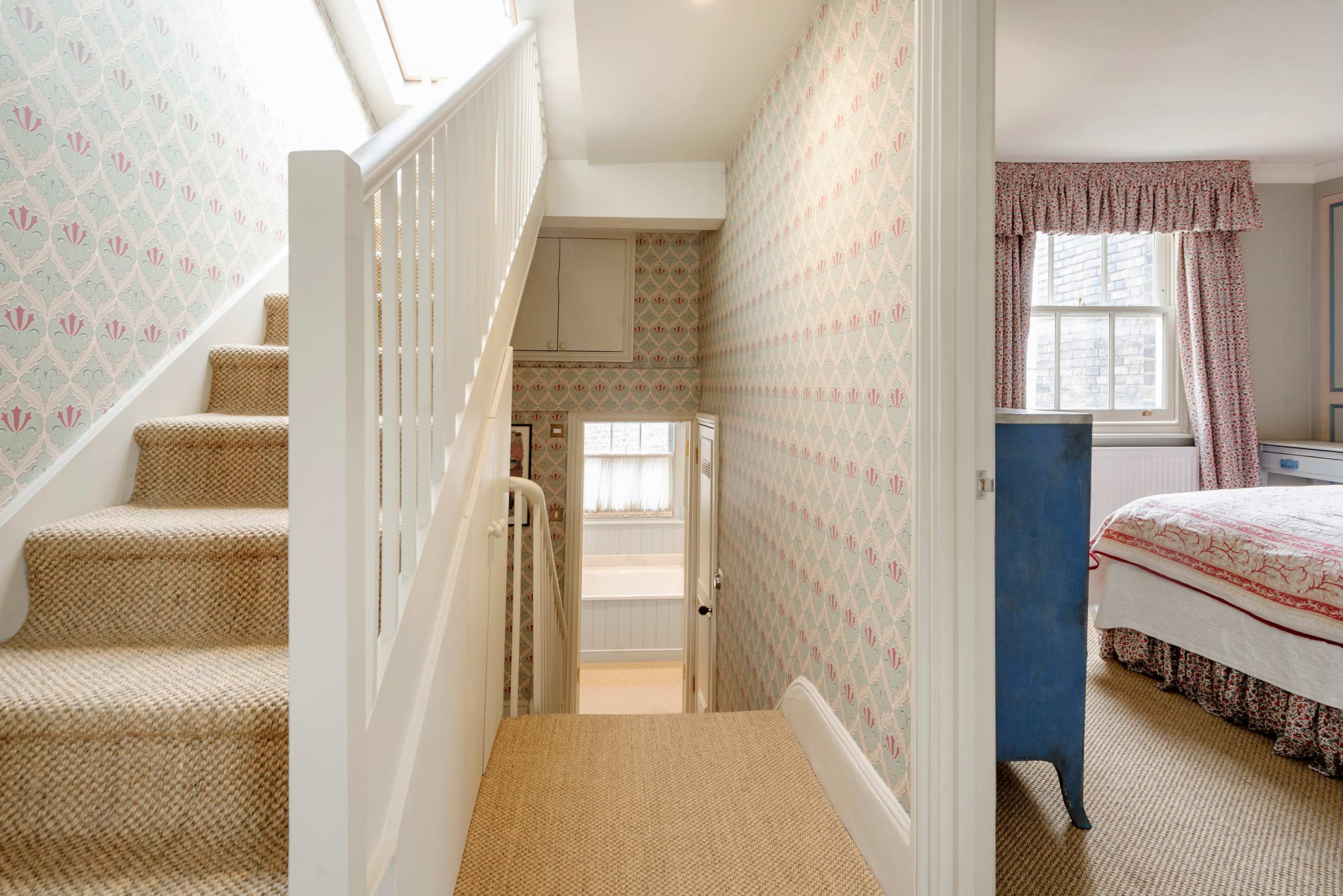View Gorgeous 3 bedroom flat - Pimlico in Cumberland Street 7 SW1V 4LS Gorgeous 3 bedroom flat - Pimlico in Cumberland Street 7 SW1V 4LS - Property image 27 - VivreStays
