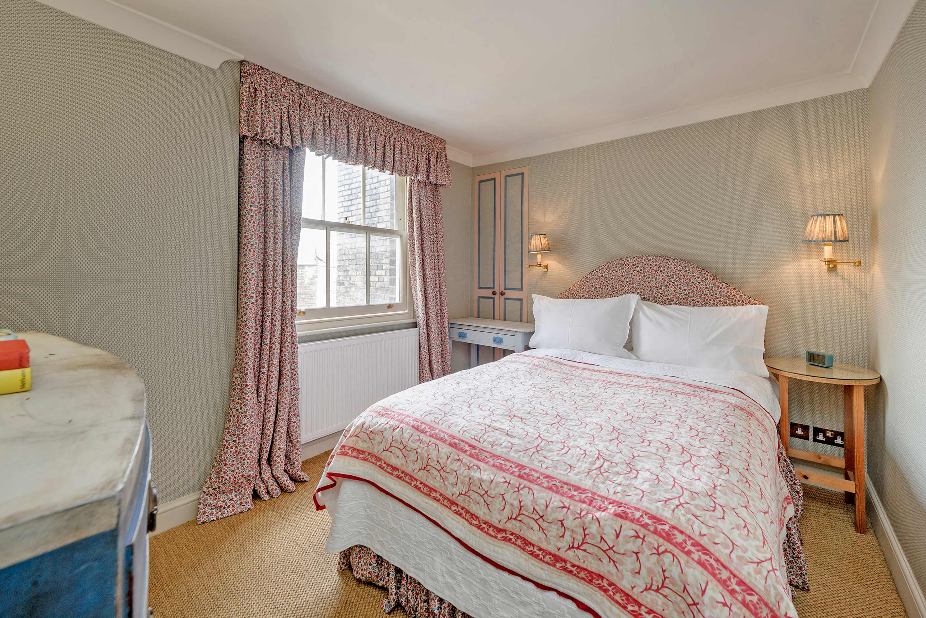 View Gorgeous 3 bedroom flat - Pimlico in Cumberland Street 7 SW1V 4LS Gorgeous 3 bedroom flat - Pimlico in Cumberland Street 7 SW1V 4LS - Property image 18 - VivreStays