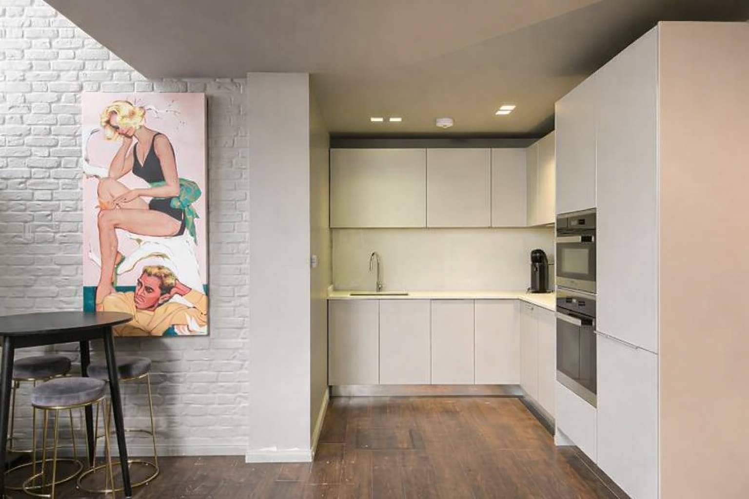 View Duplex Apartment · Covent Garden · Sleeps 4 in Stukeley Street, 2 WC2B Duplex Apartment · Covent Garden · Sleeps 4 in Stukeley Street, 2 WC2B - Property image 21 - VivreStays