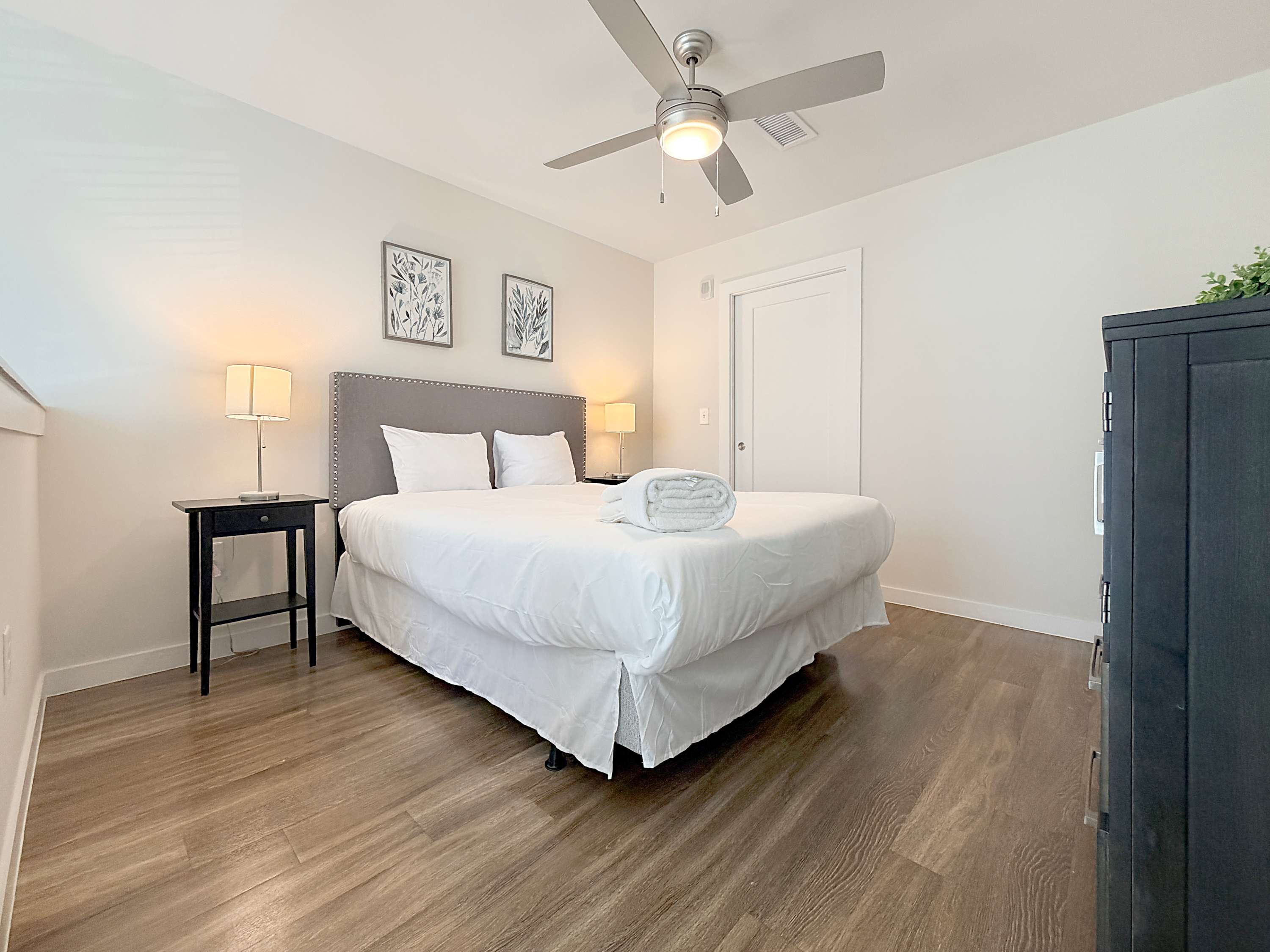 1 BR Luxury Living, Central Downtown St. Pete
