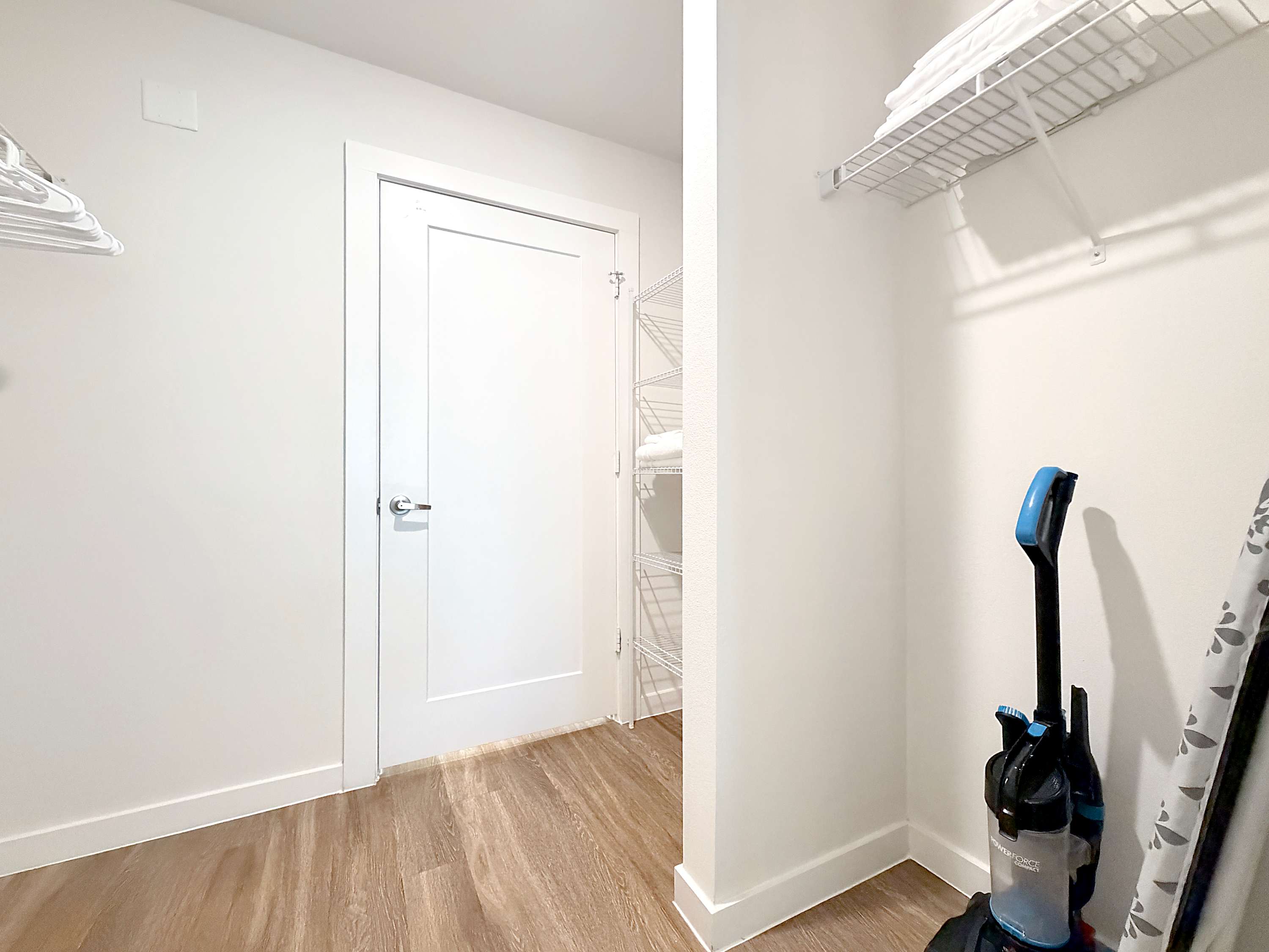 1 BR Luxury Living, Central Downtown St. Pete