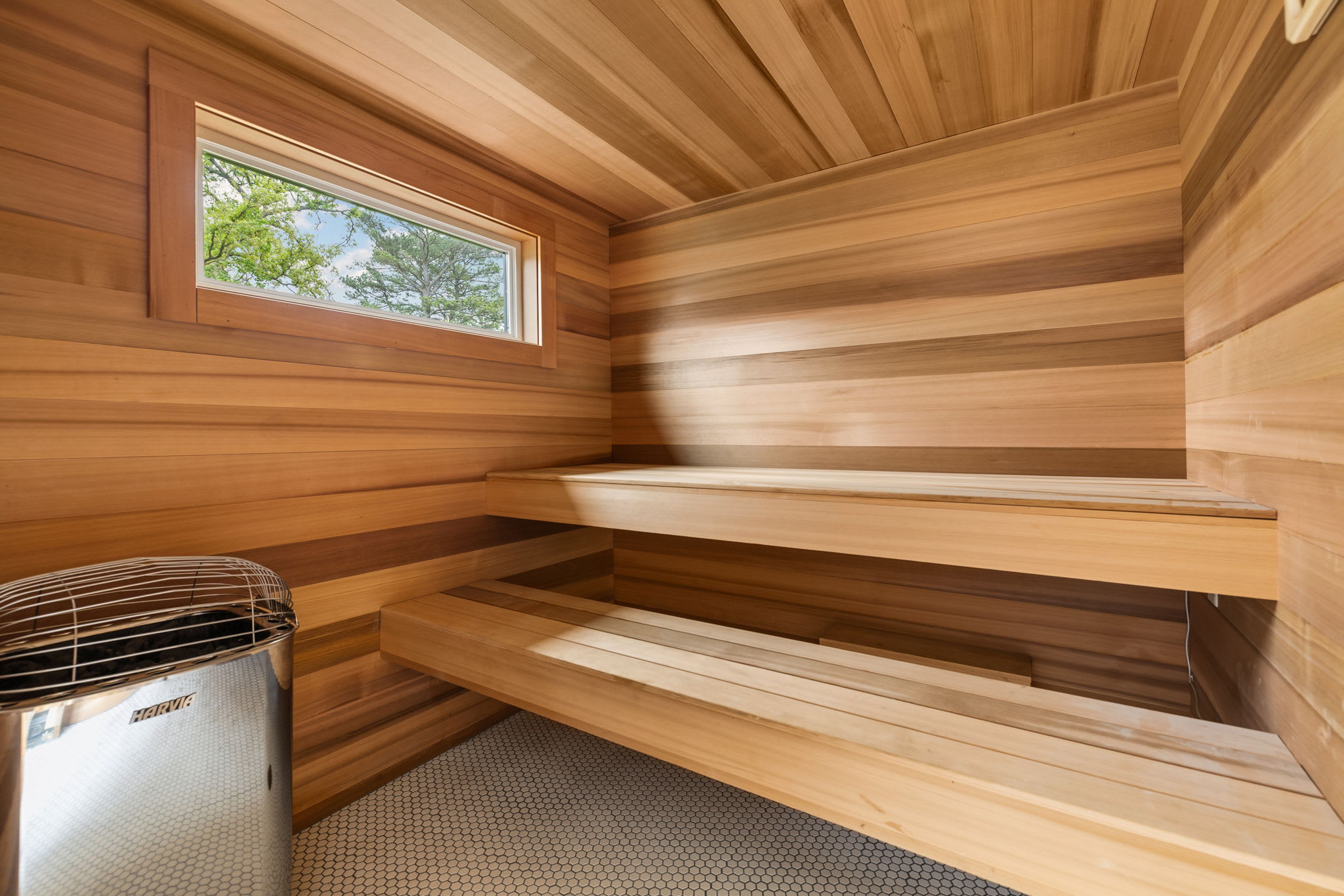 Mid-Mod-Sauna & Hot Tub-Walk to Downtown-On MTB