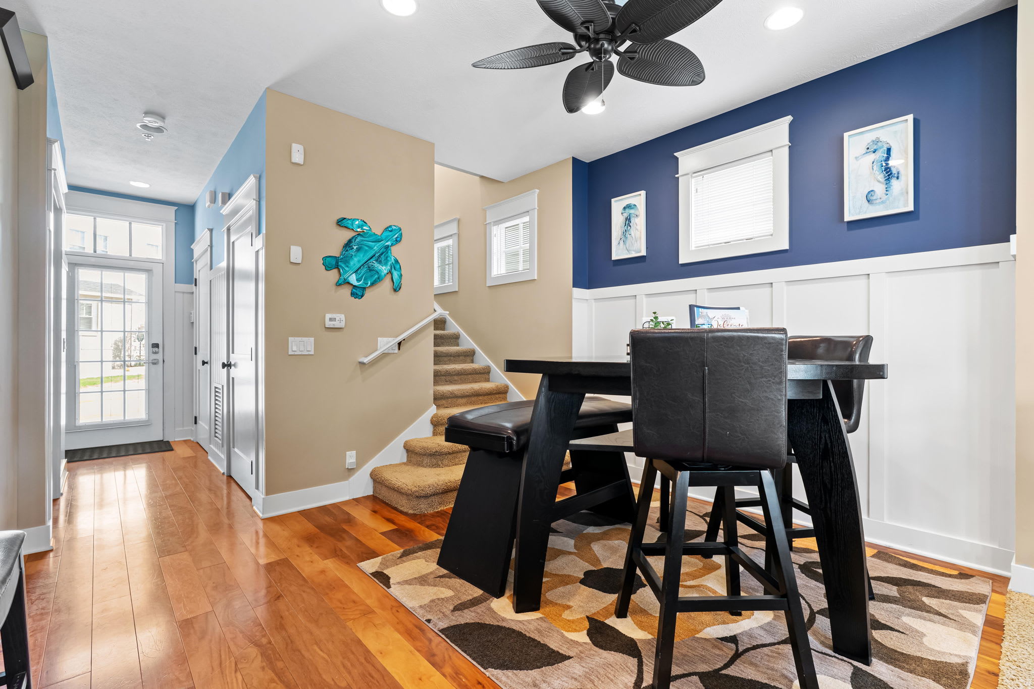Lake Front Condo W Pool Access Walk to Saugatuck 16
